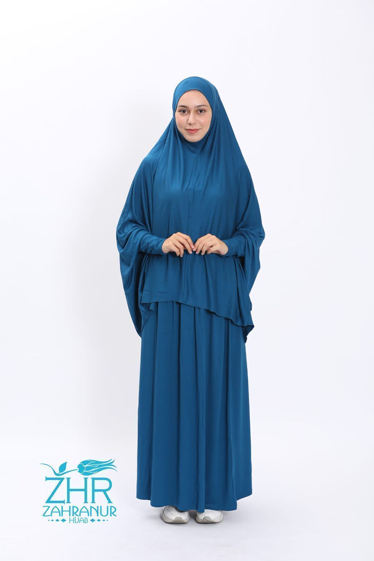 zahranur Asya Model Namaz Kıyafeti