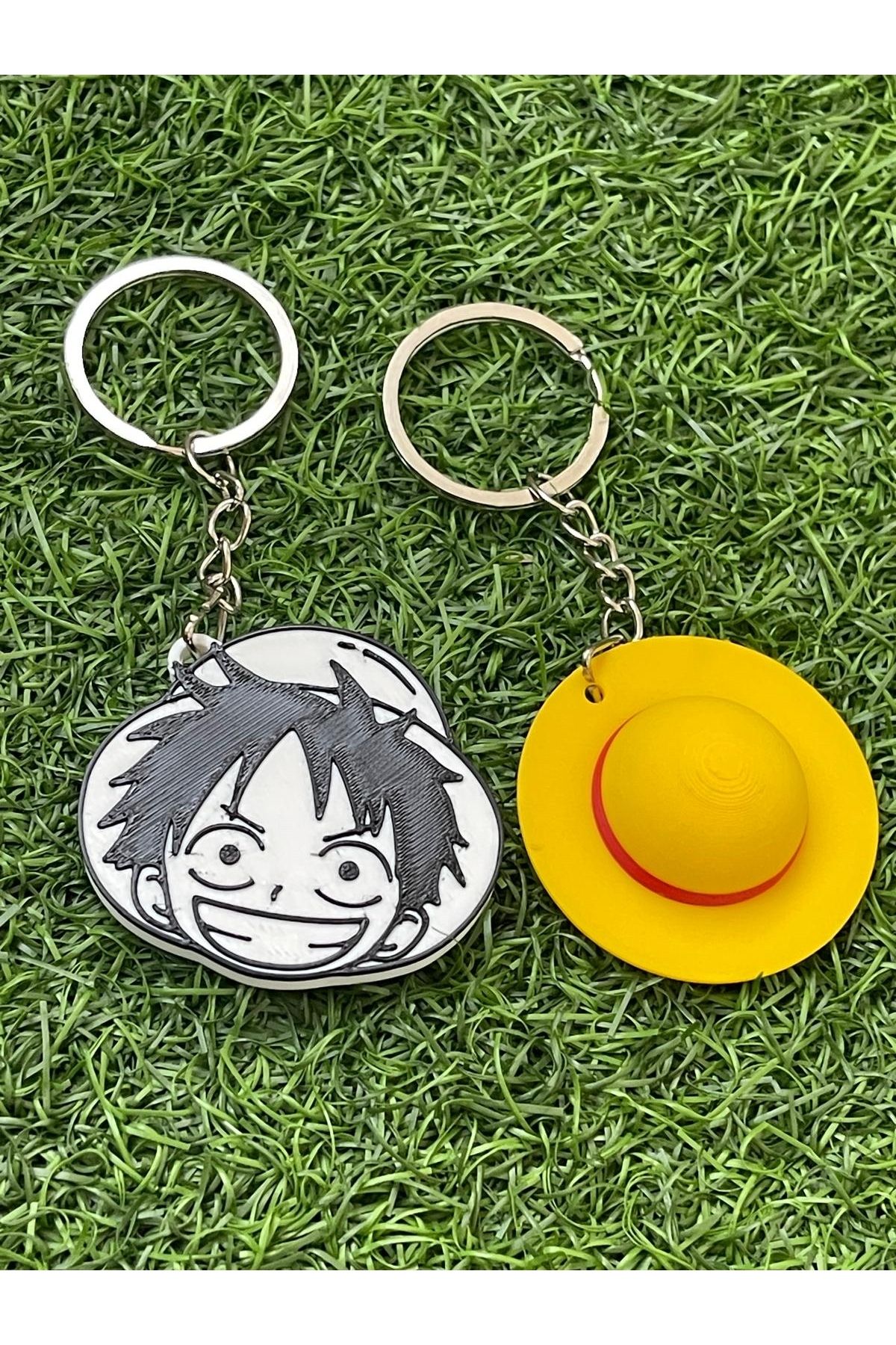 BMB3D Store One Piece Luffy ve Hasır Şapka 2’li Anahtarlık Seti