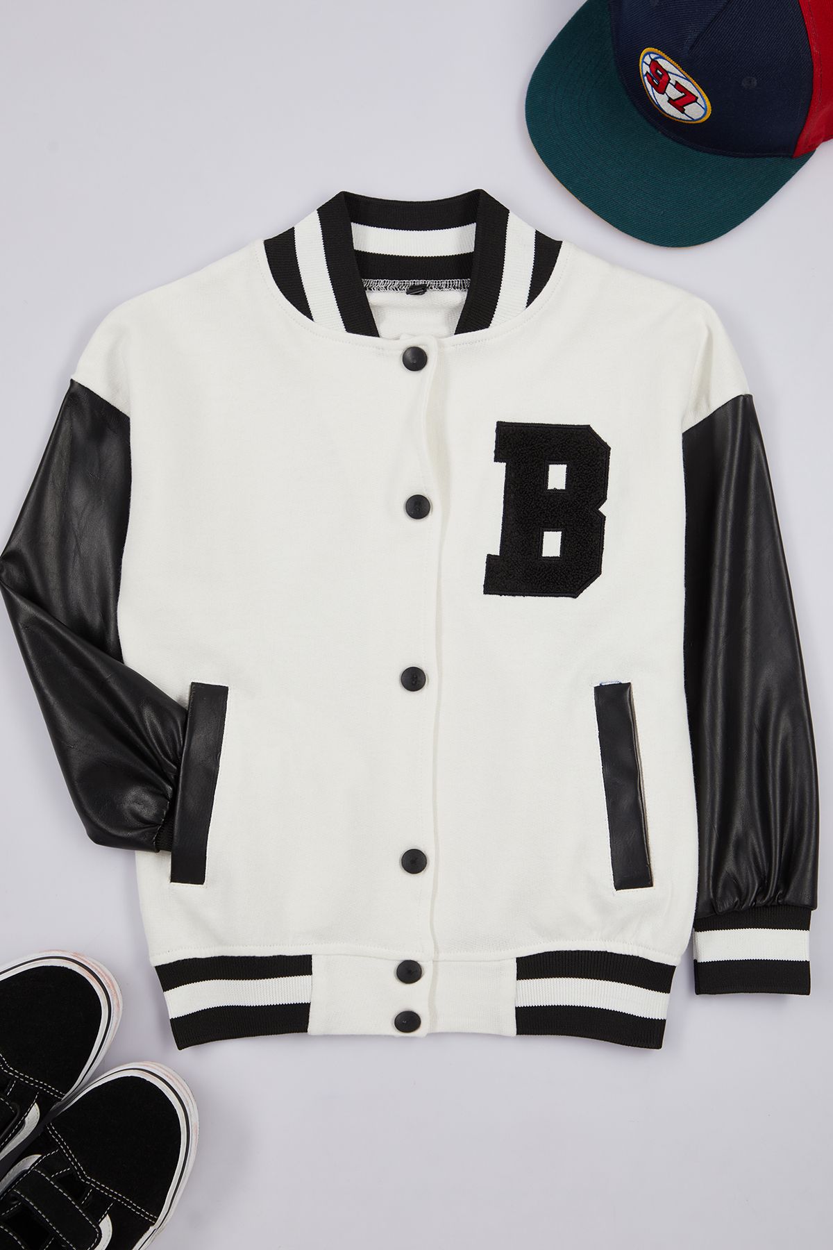 TRENDYOLKIDS Ekru Unisex Örme Ceket TKDAW25CE00011