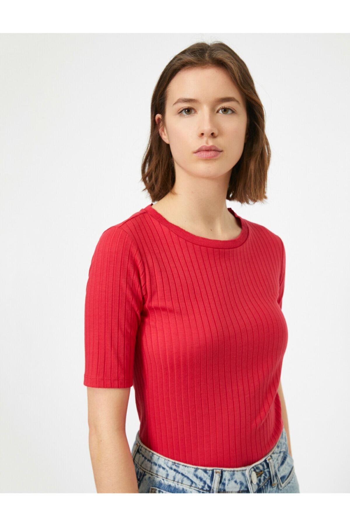 Koton Kadın Kırmızı Bisiklet Yaka Dar Kesim T-shirt