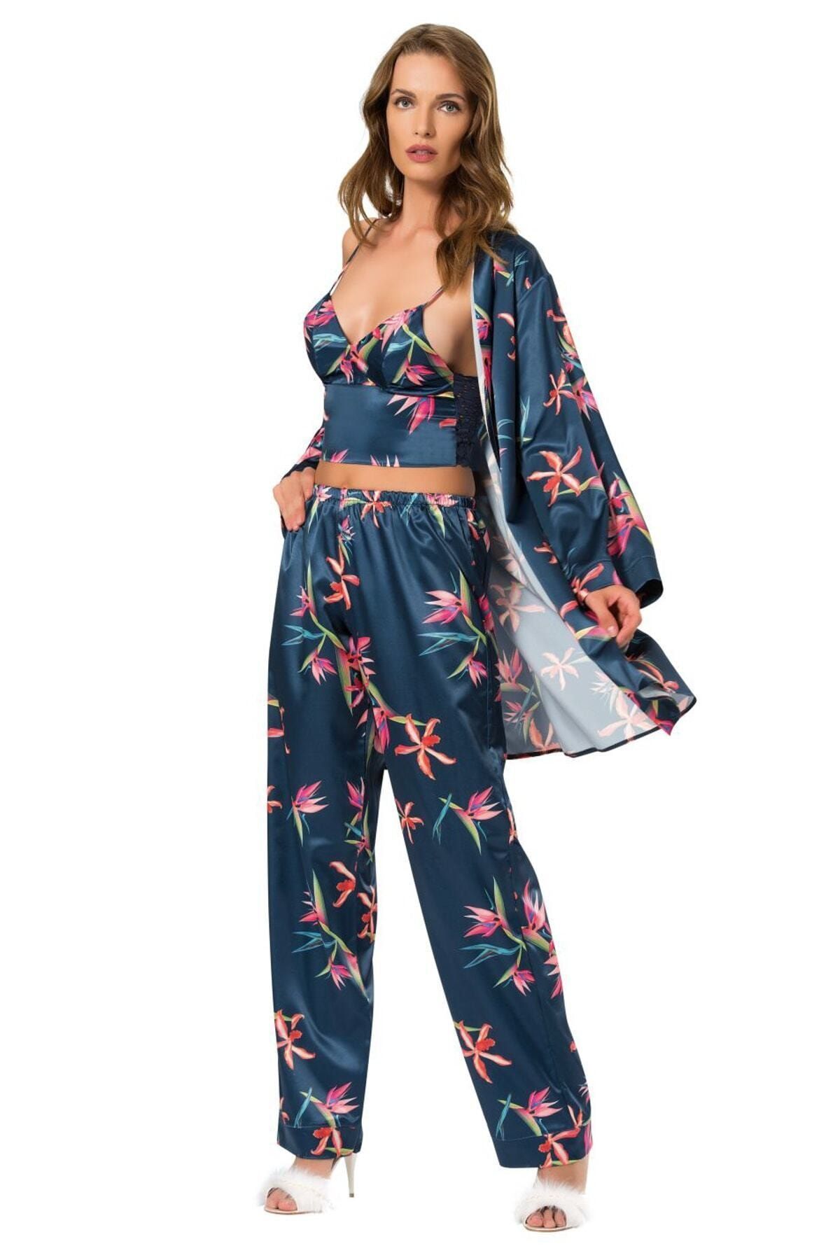 Siyah İnci Kadın Desenli 3'lü Saten Sabahlıklı Pijama Takım