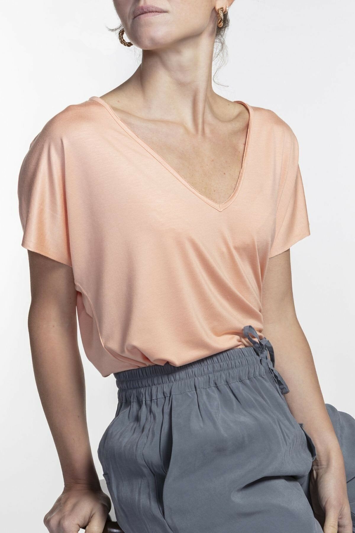 Basic Co Vogue Toz Pembe V Yaka Basic T-shirt