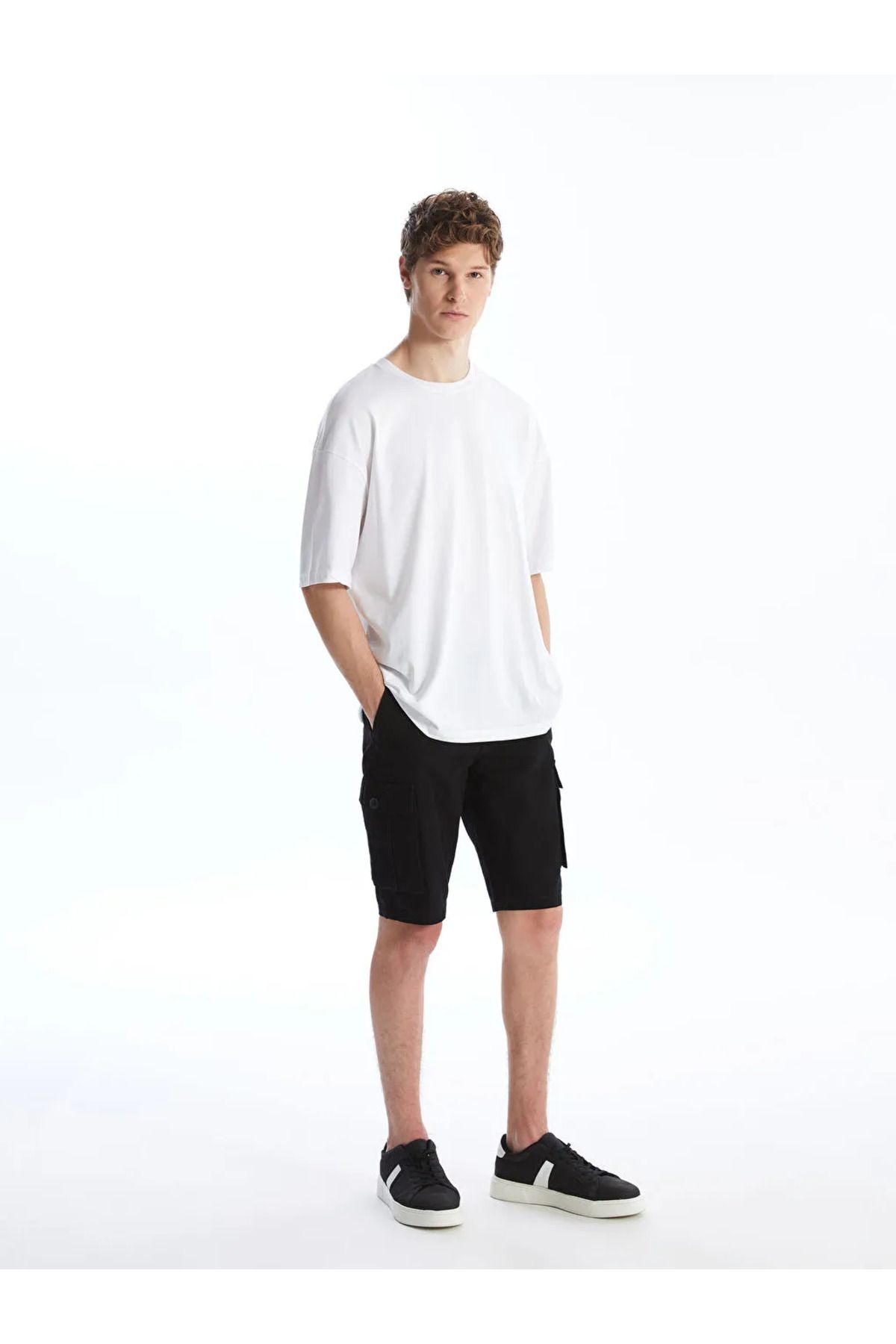 LC Waikiki LCW Casual Siyah Slim Fit Erkek Kargo Şort