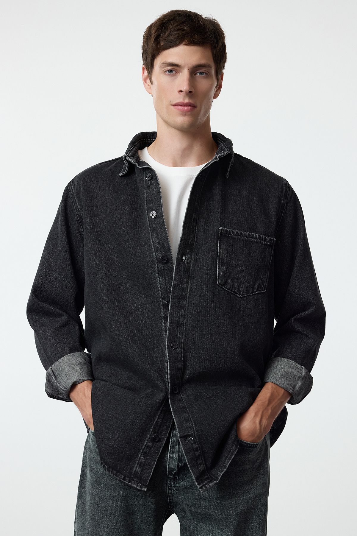 TRENDYOL MAN Antrasit %100 Pamuk Regular Fit Denim Kot Gömlek Ceket TMNAW25CE00001