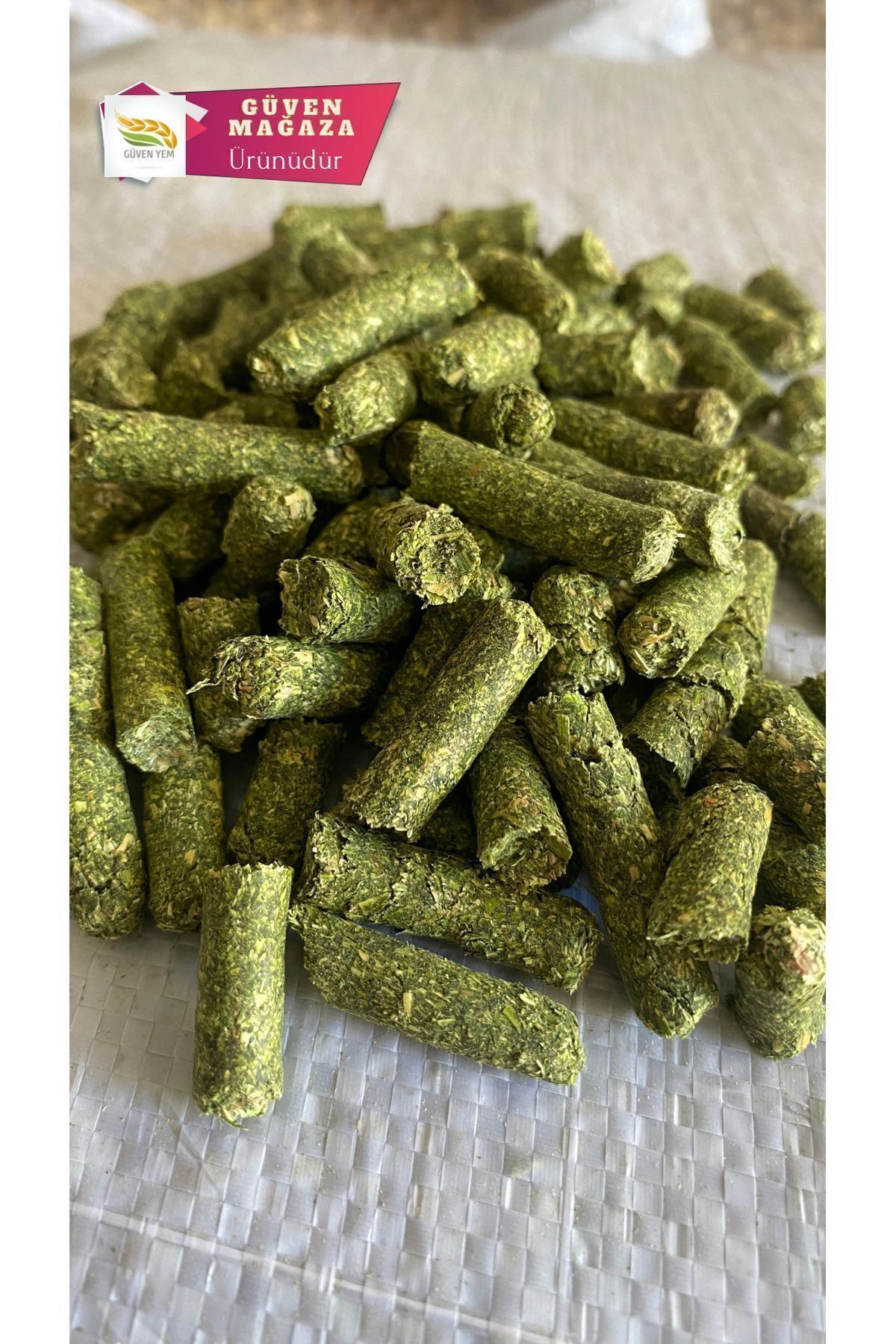 GÜVEN YEMLİK Yonca Peleti Tavşan Ginepig Pelet Yonca 1 kg