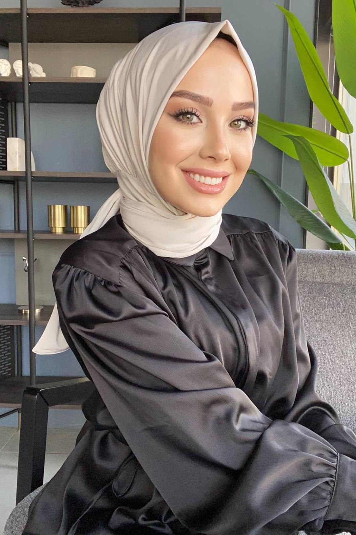 SAYRA Sayra Shawl Sandy Kumaş Krem Rengi Çıtçıtlı Şal Syr002