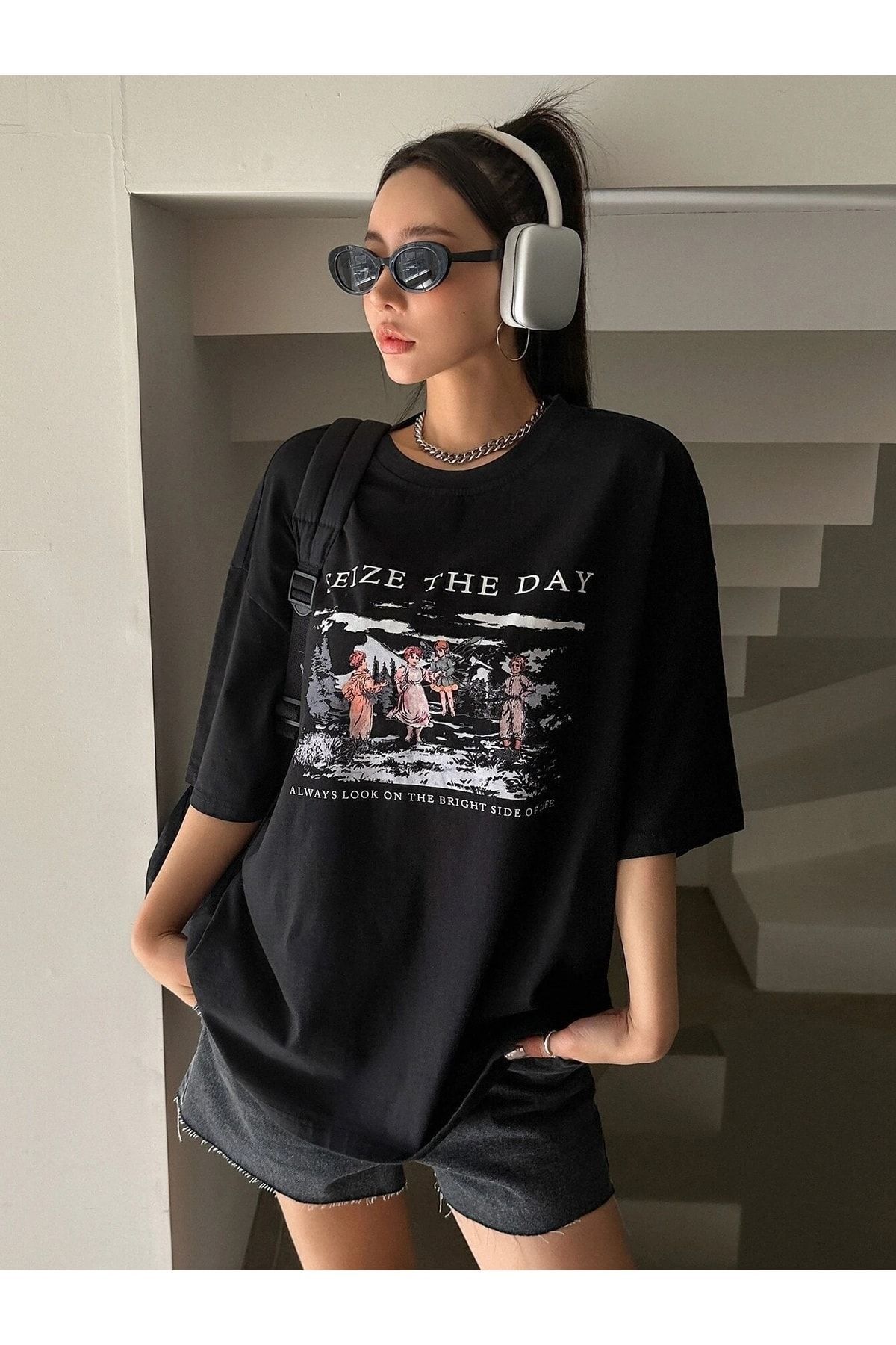 Trendseninle Kadın Siyah Seize The Day Baskılı Oversize T-shirt