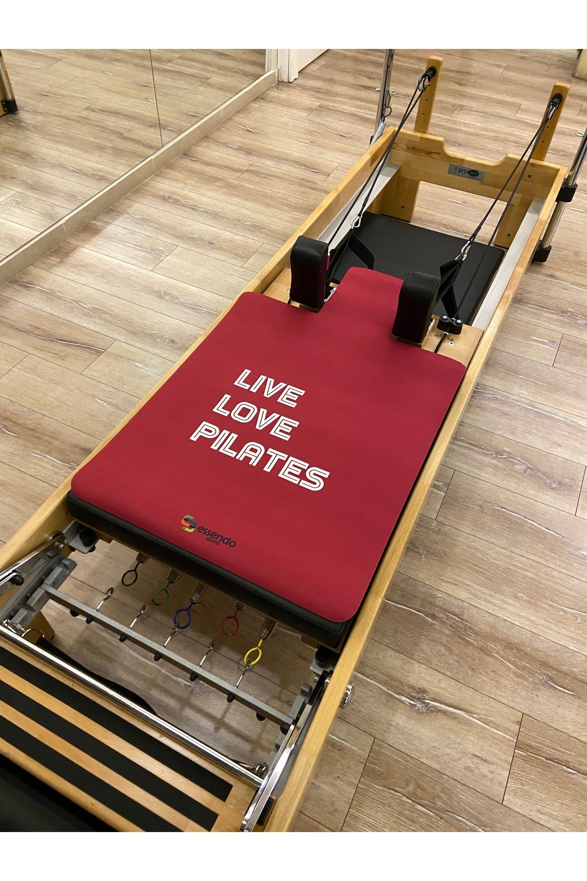 ESSENDO KIRMIZI SLOGANLI PİLATES REFORMER MAT ( PİLATES MATI )
