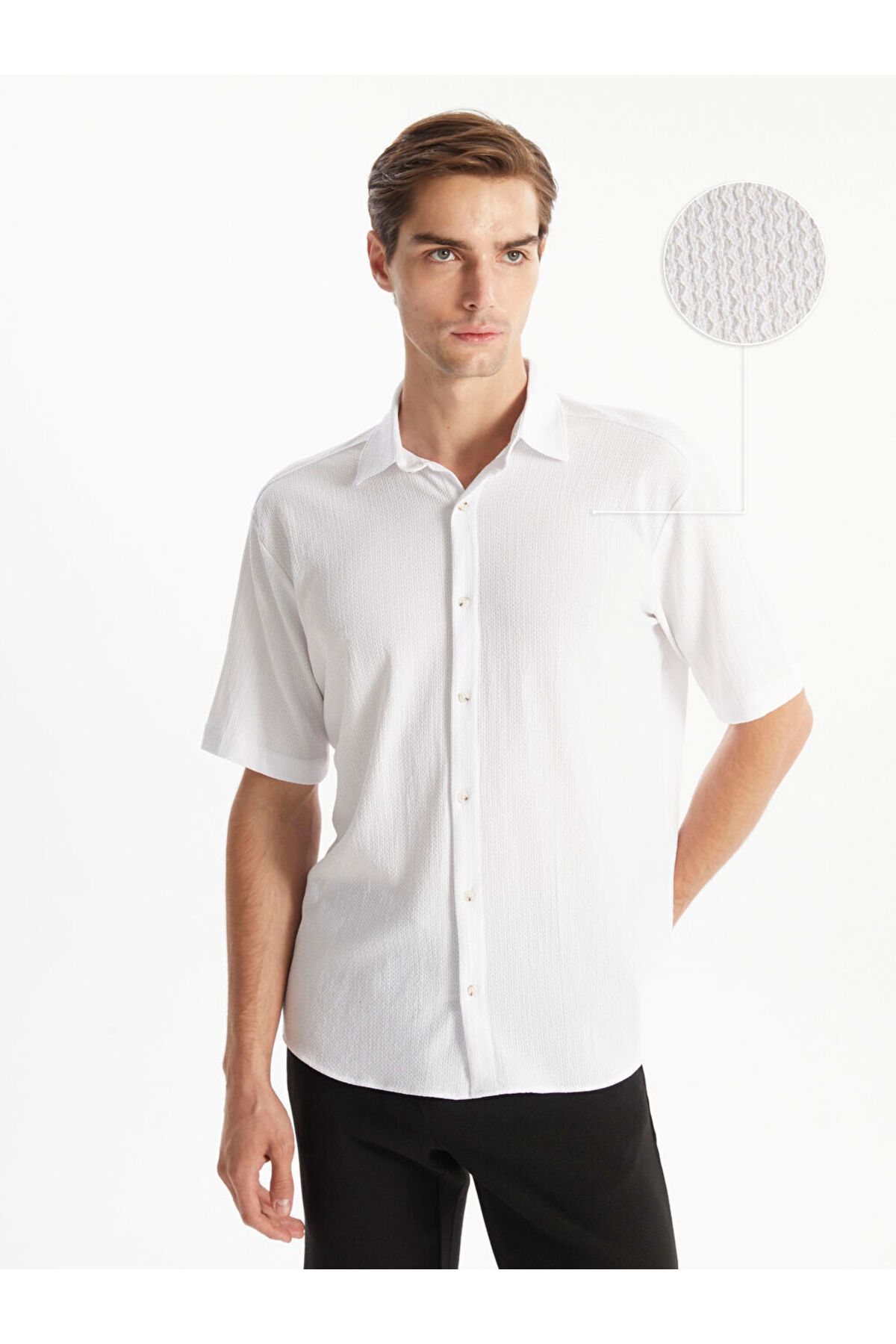 LC Waikiki LCW Regular Fit Kısa Kollu Erkek Dokulu Gömlek