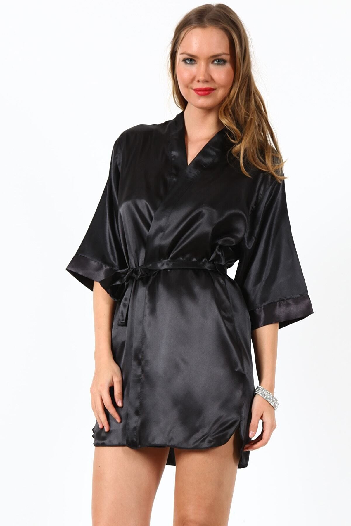 Kingspearl Saten Sabahlık - Lüks ve Konforlu Uykunun Anahtarı