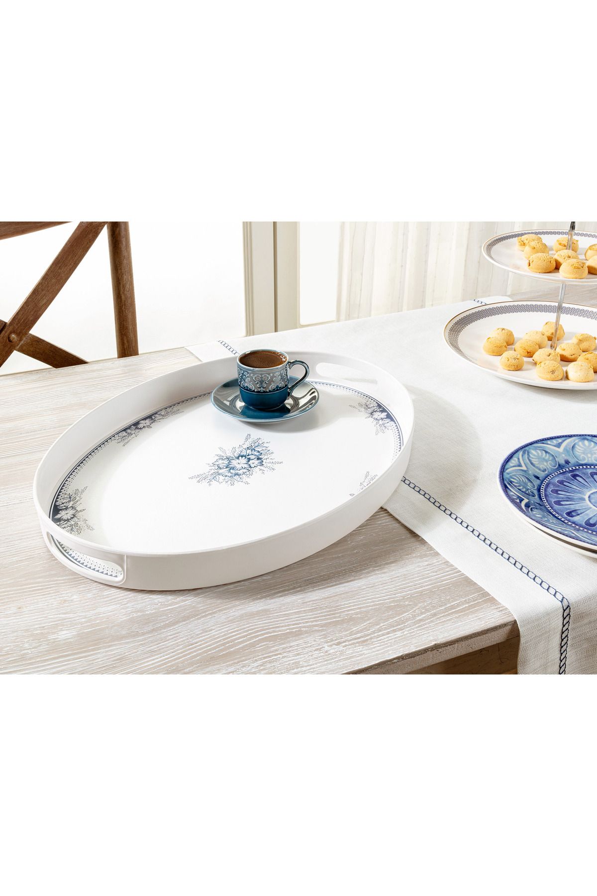 Madame Coco Blanche Oval Tepsi