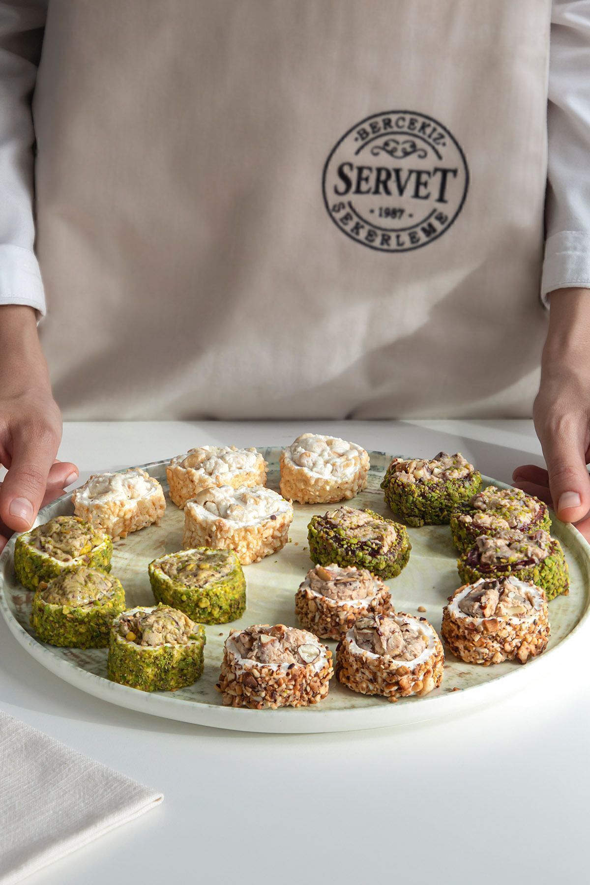 BERCEKIZ SERVET ŞEKERLEME Karışık Sarma Lokum 400 gr