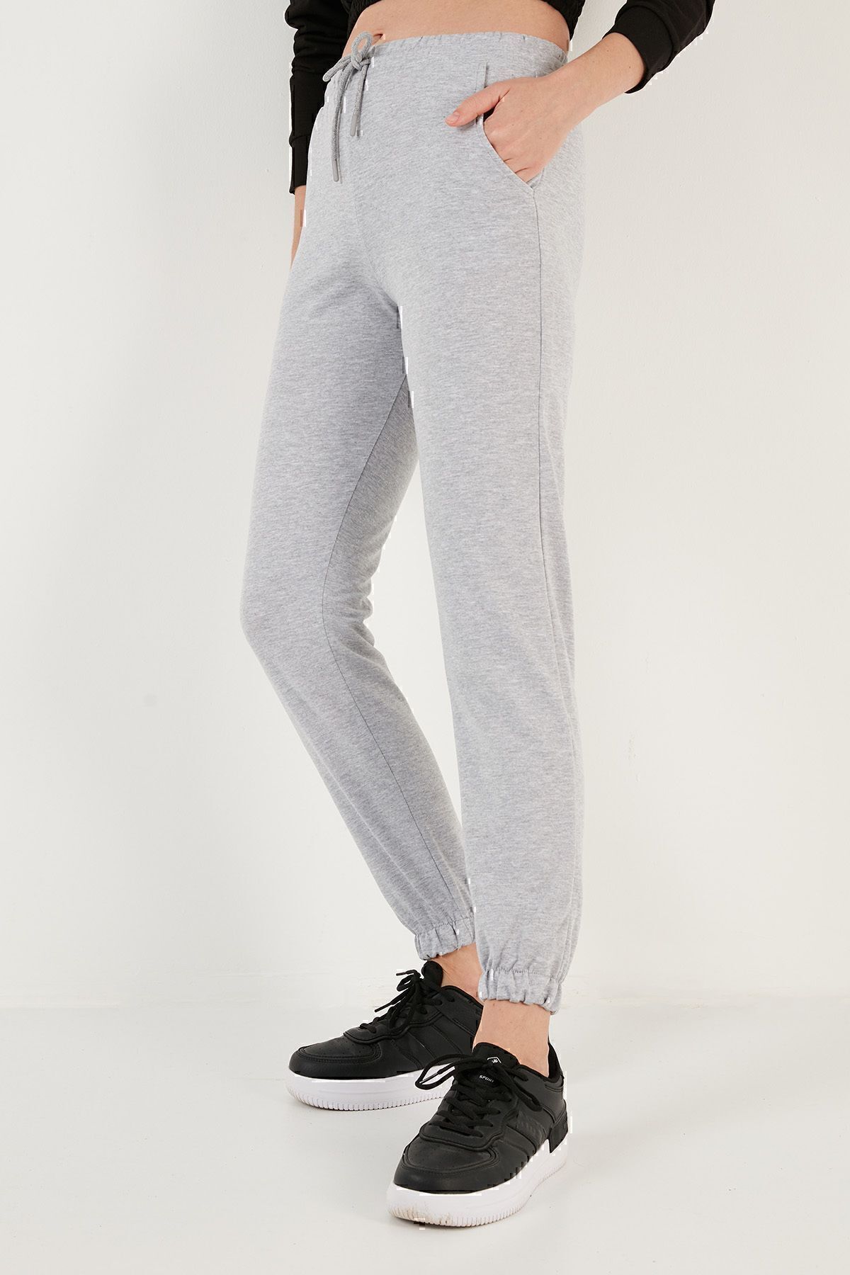 Lela Pamuklu Beli ve Paçası Lastikli Basic Jogger Eşofman Altı EŞOFMAN ALTI 5864171
