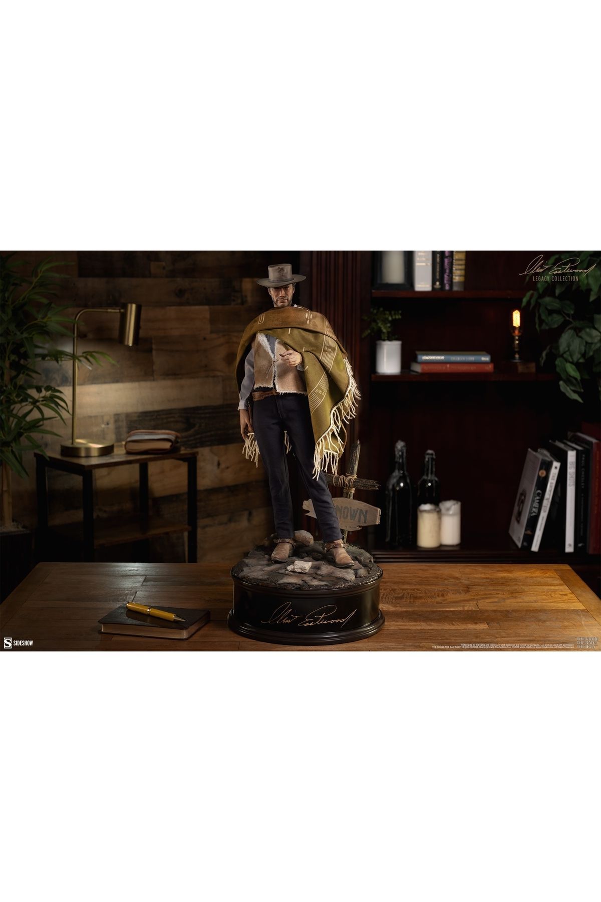 Sideshow Collectibles THE MAN WITH NO NAME Premium Format Figure Clint Eastwood