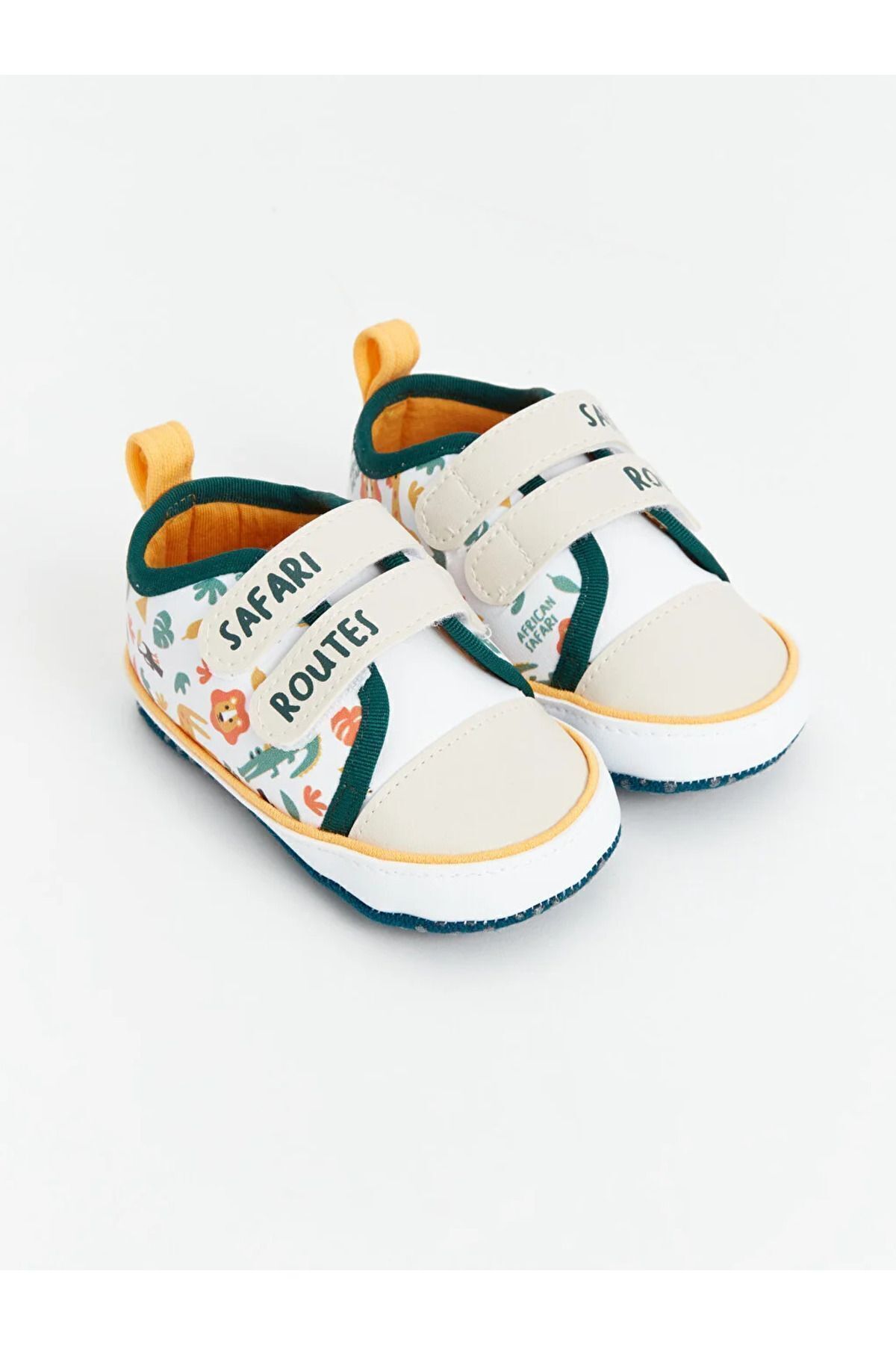 LC Waikiki LCW STEPS Cırt Cırtlı Erkek Bebek Yürüme Öncesi Ev Ayakkabısı