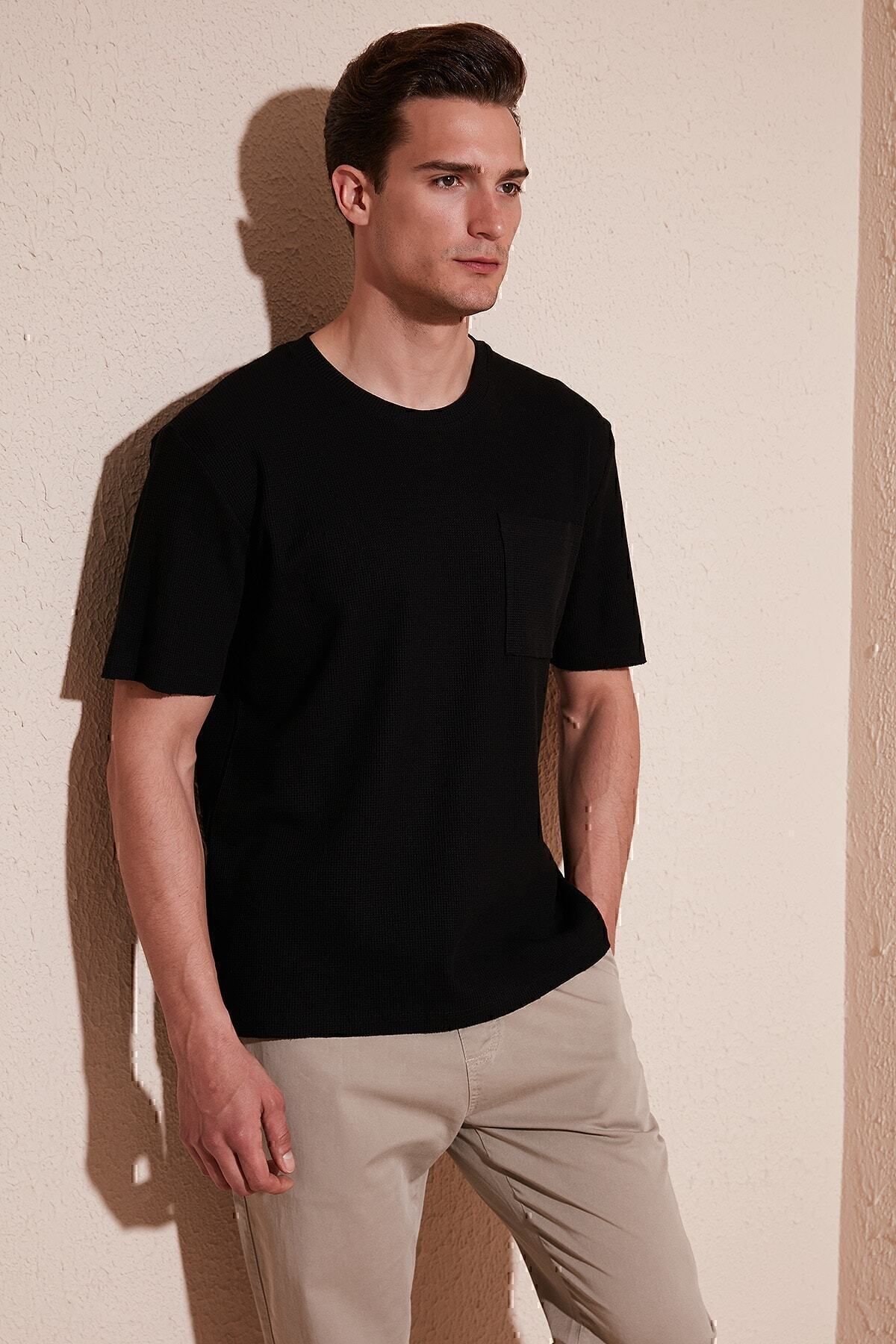 Buratti Pamuklu Rahat Kesim Tek Cepli Bisiklet Yaka T Shirt Erkek T Shirt 5902642