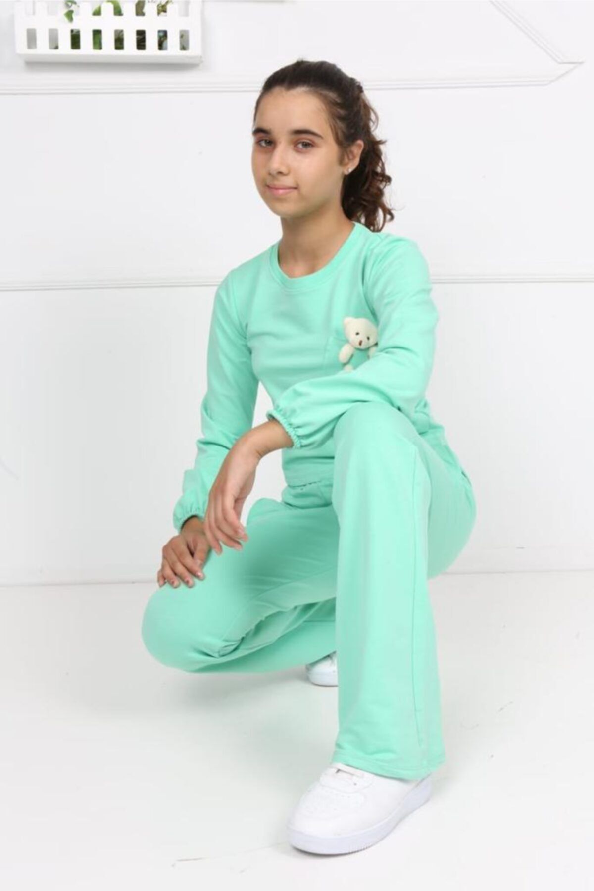 Lolliboomkids Kız Çocuk Peluş Ayıcık Detay Eşofman Takımı 2'li Set Mint Yeşil Renk Yeni Sezon Ispanyol Paça