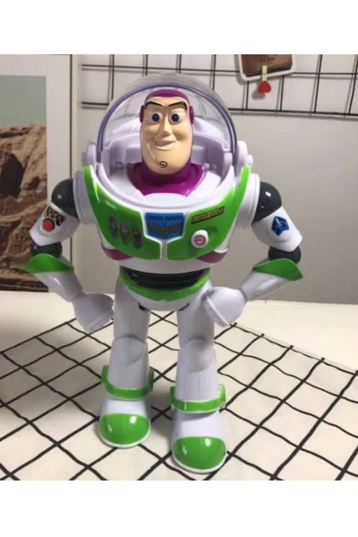 Toys Avm Oyuncak Hikayesi 30 Cm Işıklı Sesli Hareket Eden