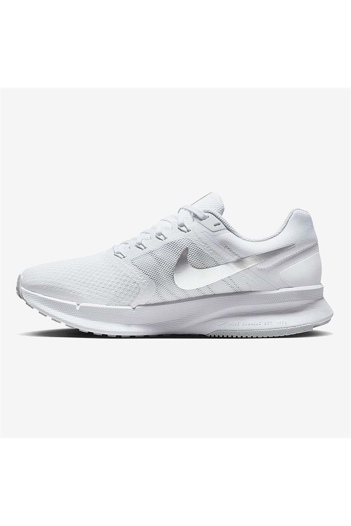 Nike Run Swift 3 Kadın Koşu Ayakkabısı