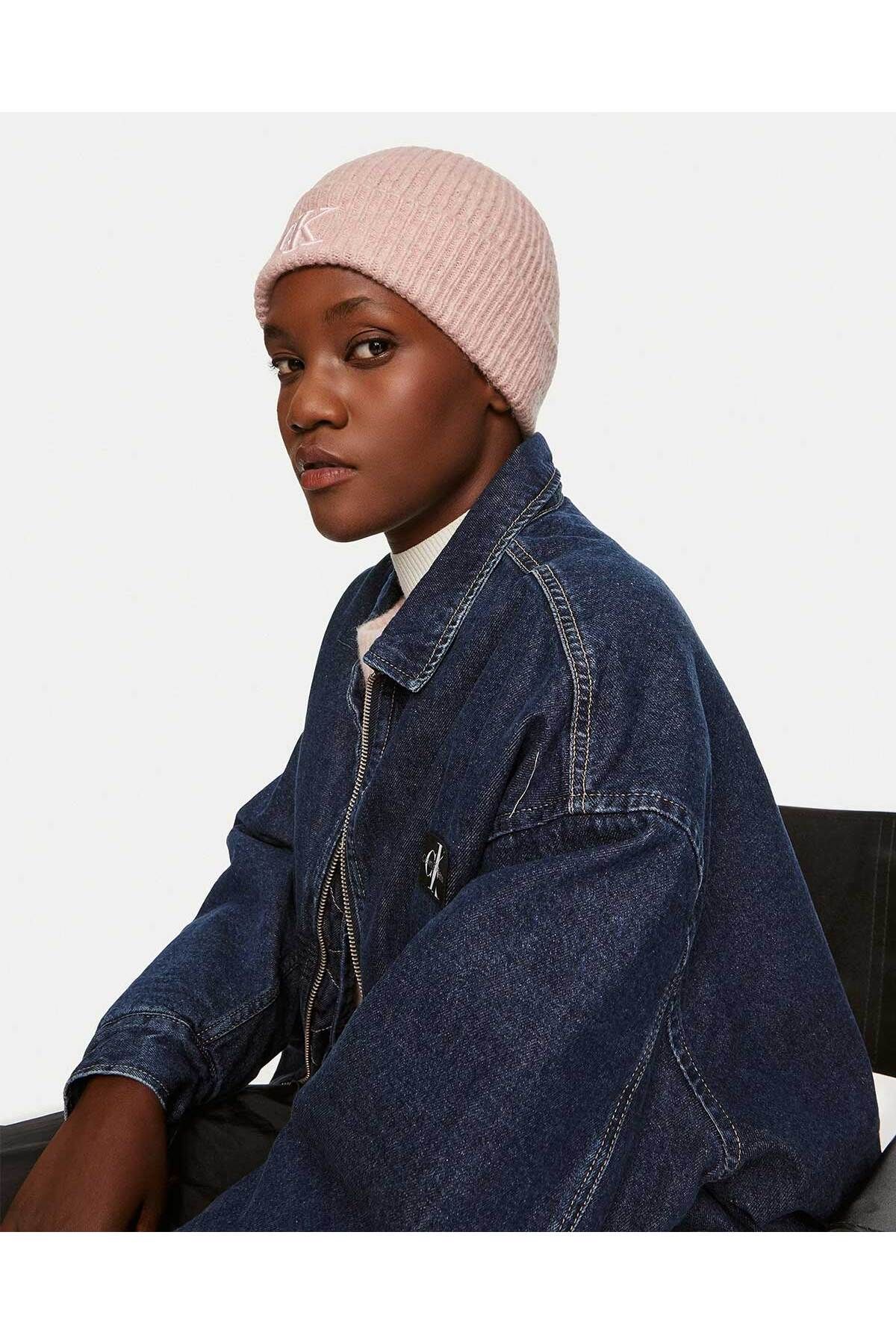 Calvin Klein Thick Embroidery Beanie Headwear Bere