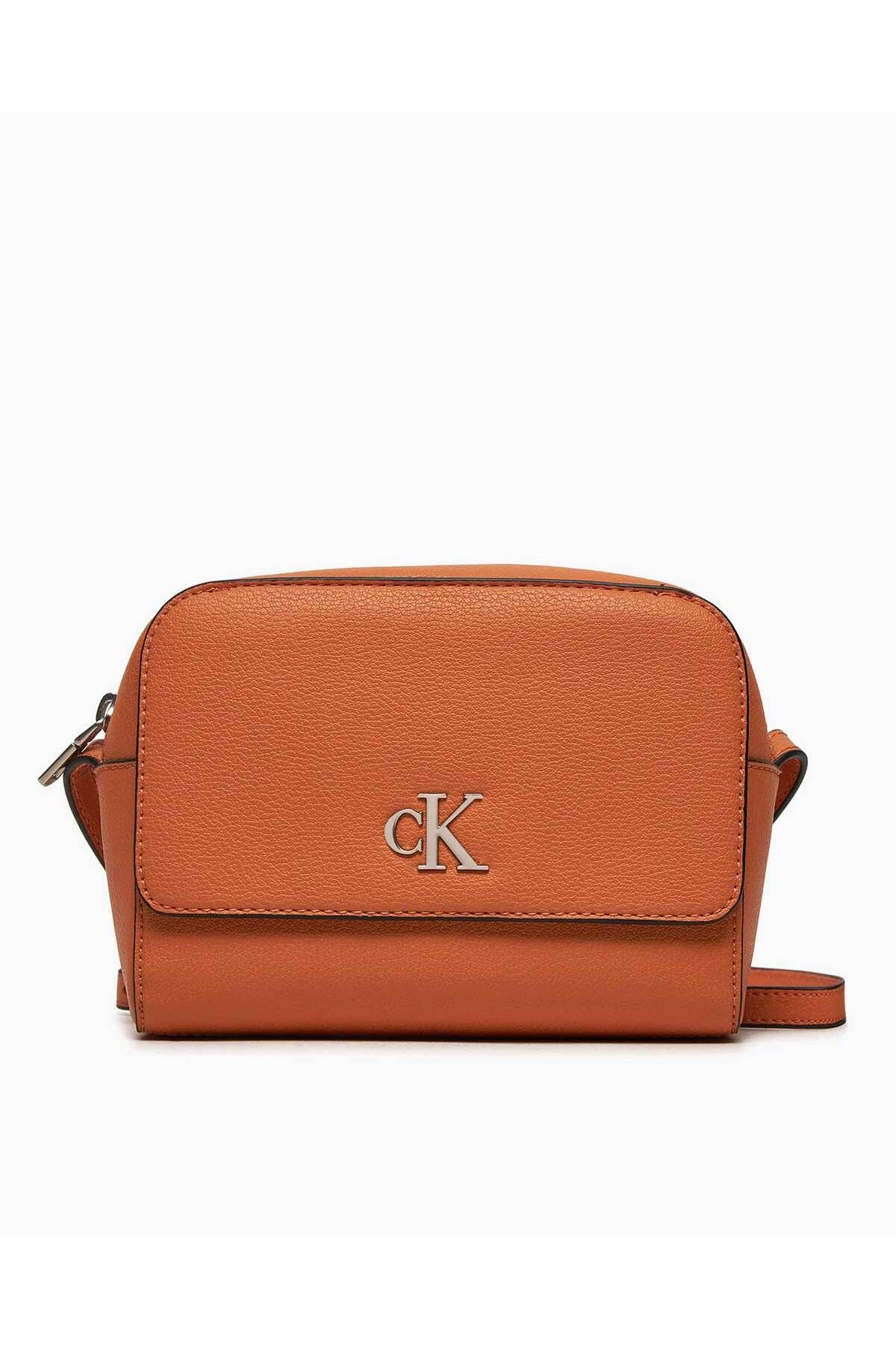 Calvin Klein Minimal Monogram Çapraz Askılı Çanta