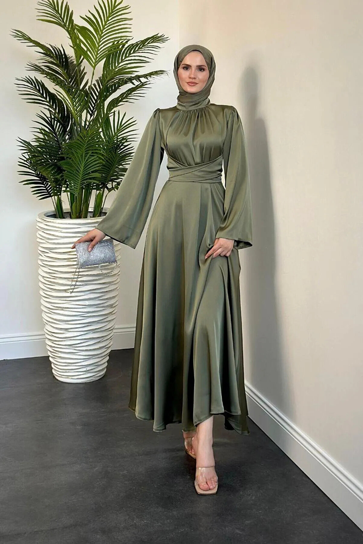 eren büyük beden Tesettür Kemerli Saten Abiye | Moda ve Şıklık İçin