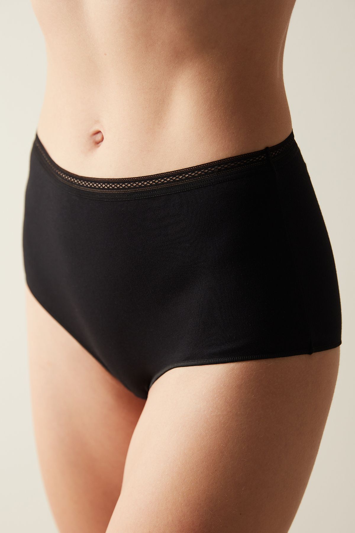 Penti Easy Cotton Trim Yüksek Bel Siyah Slip Külot