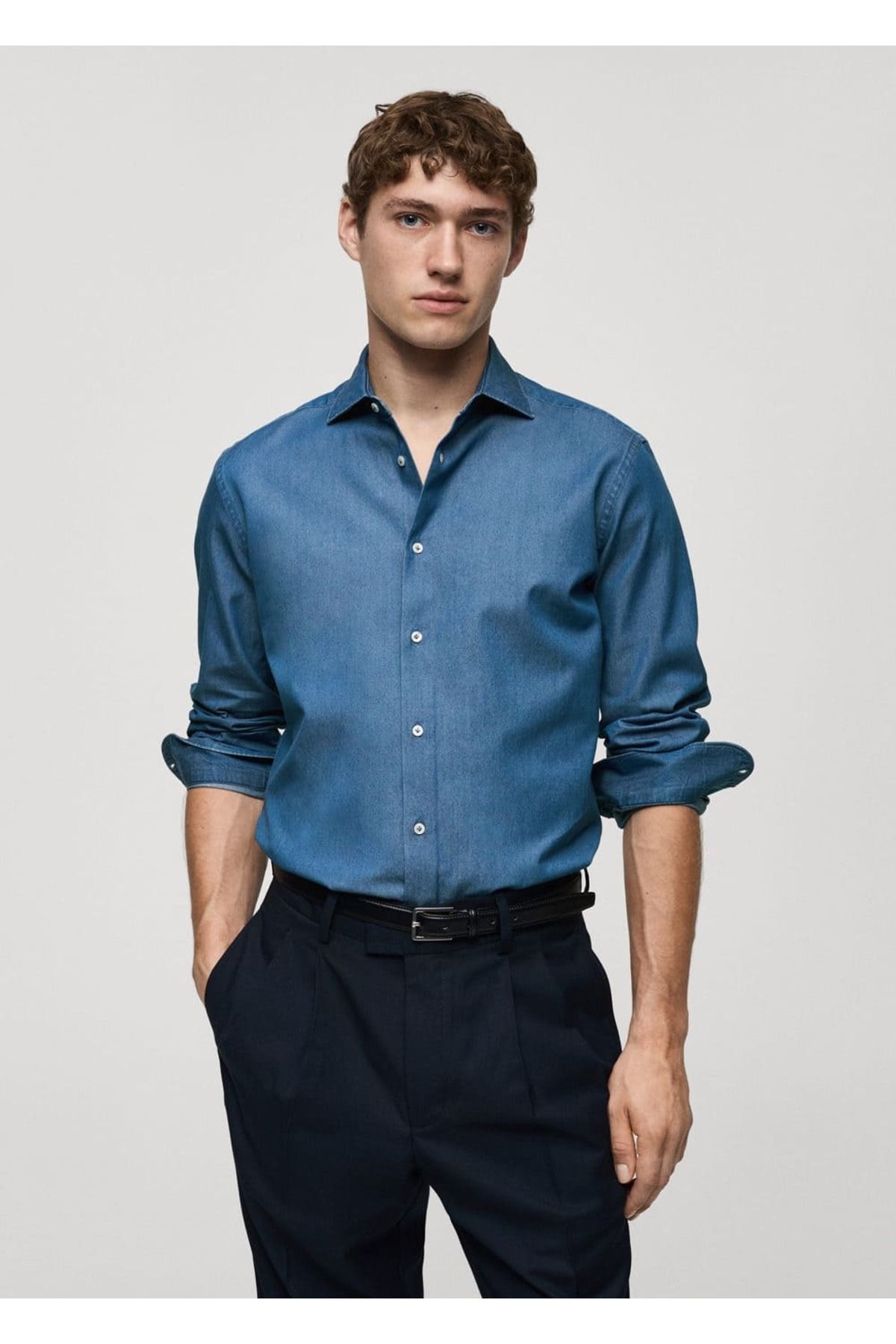 MANGO Man %100 Pamuklu Chambray Gömlek