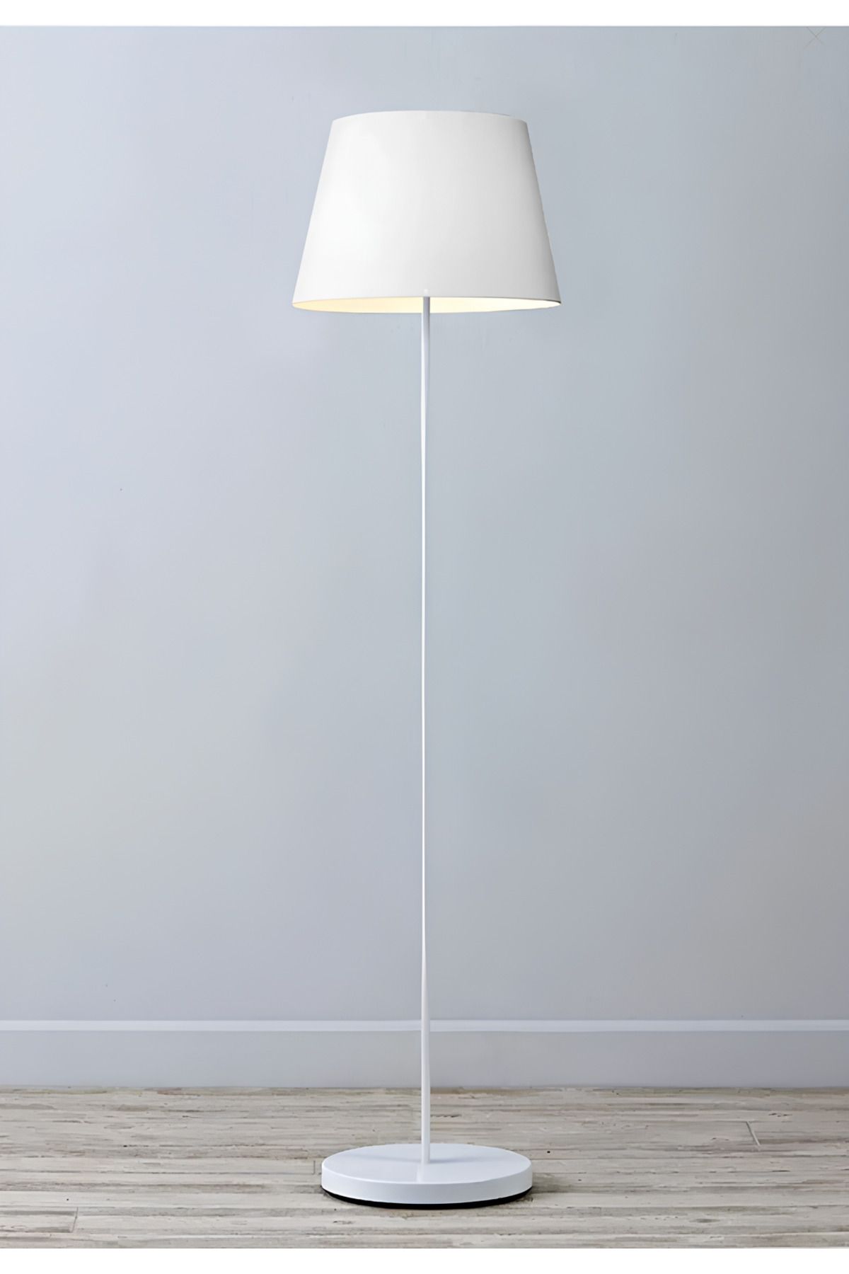 retro home design Lüks Model Metal Klasik Tek Ayaklı Lambader Salon Yatak Odası