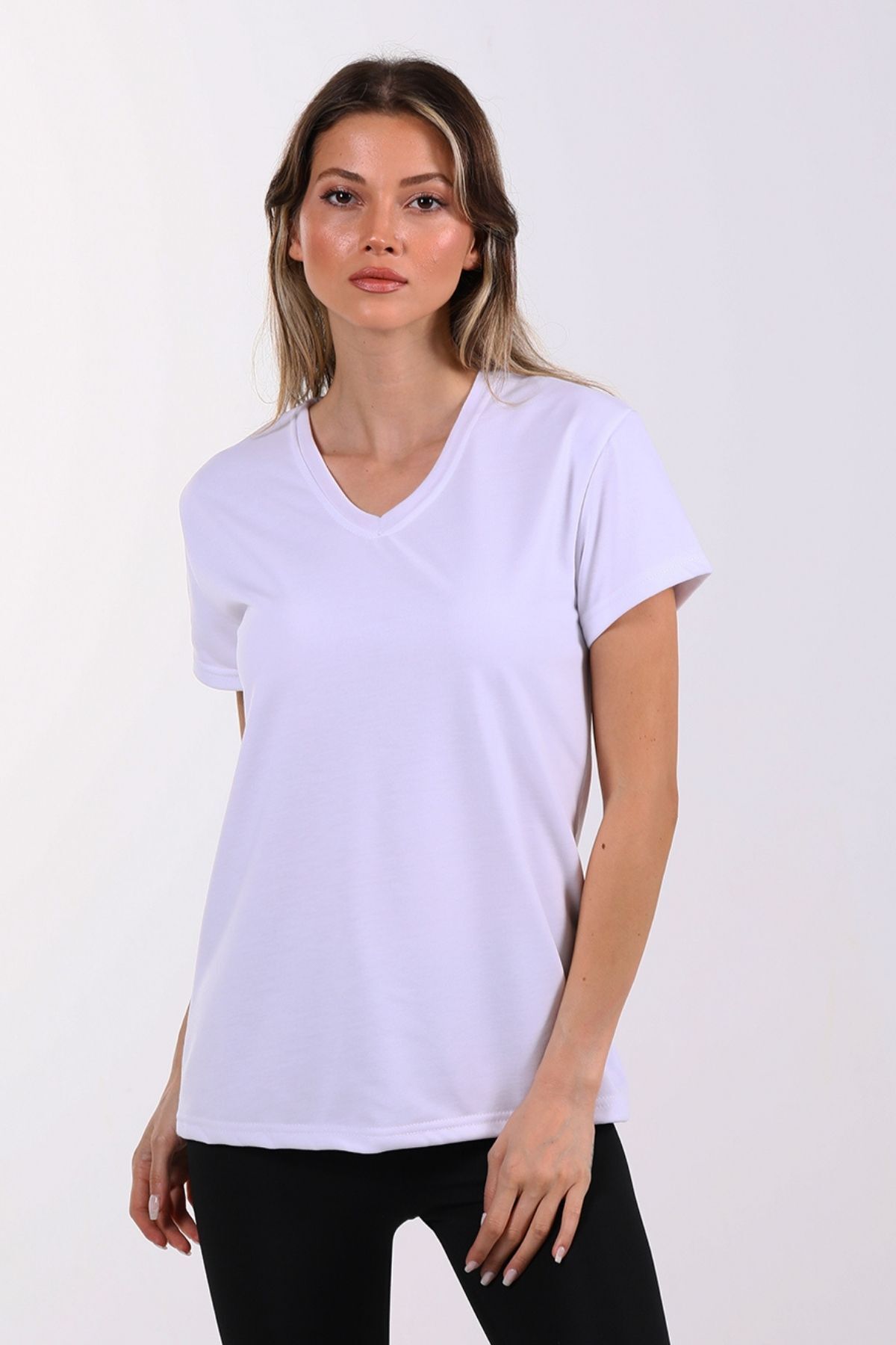 MAXI DRY Aşırı Terleme Karşıtı V Yaka Beyaz Kadın Tişört - Basic, 4 Mevsim, Sızdırmaz