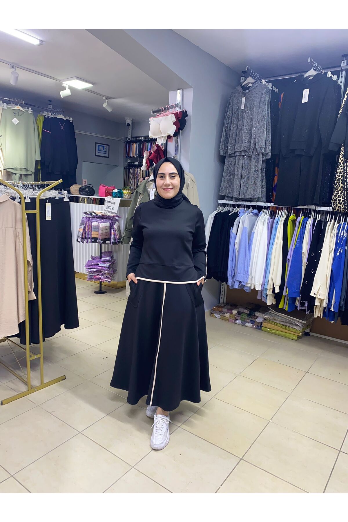 Esvet Store KADIN ŞERİTLİ KLOŞ ETEKLİ İKİLİ TAKIM