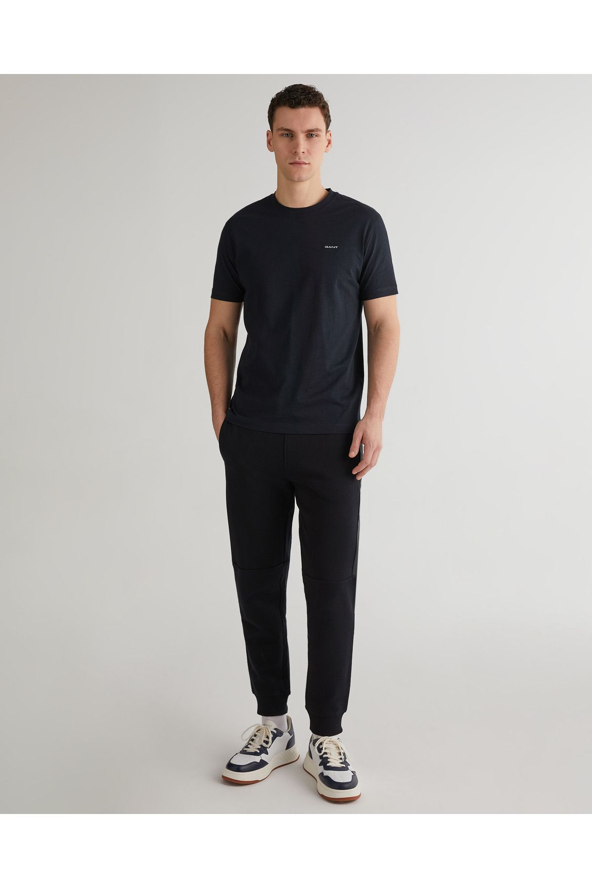Gant Erkek Siyah Regular Fit Logolu Eşofman Altı