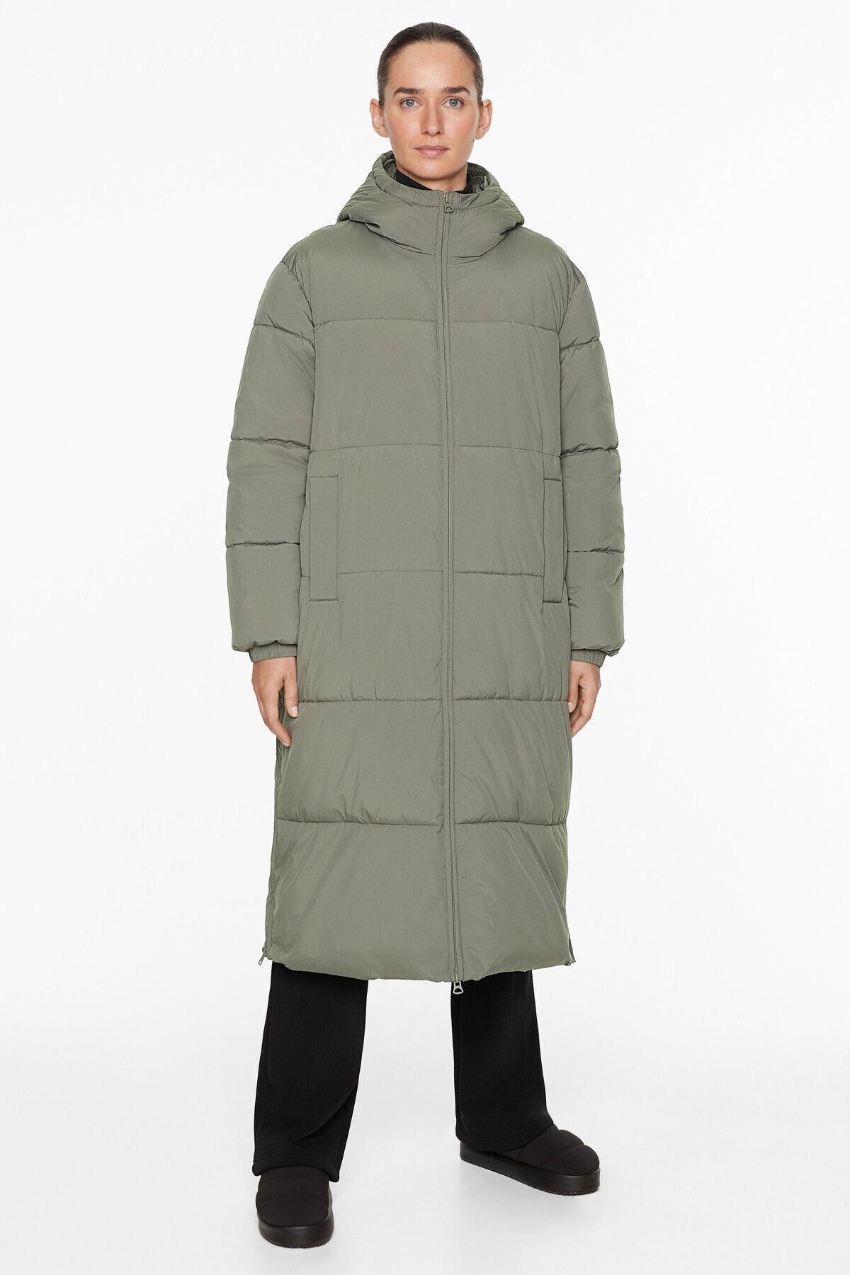 Oysho Suyu itici Primaloft® dolgulu uzun mont