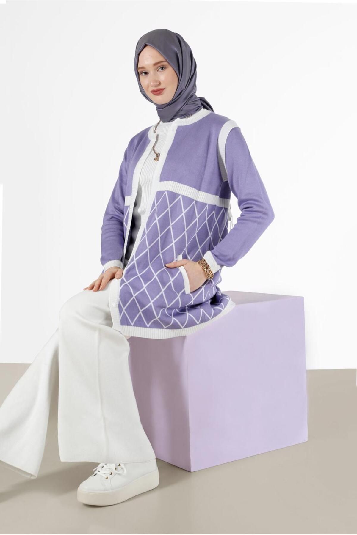 Alvina GEOMETRİK DESEN DETAYLI TRİKO HIRKA 42067