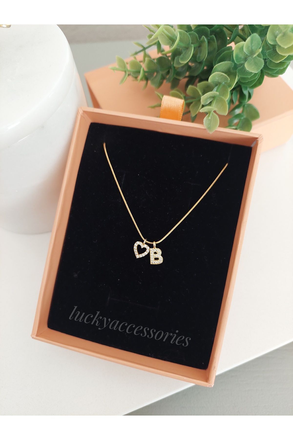 LUCKY ACCESSORIES Çelik Zirkon Taşlı Harf ve kalp Kolye B Harfi