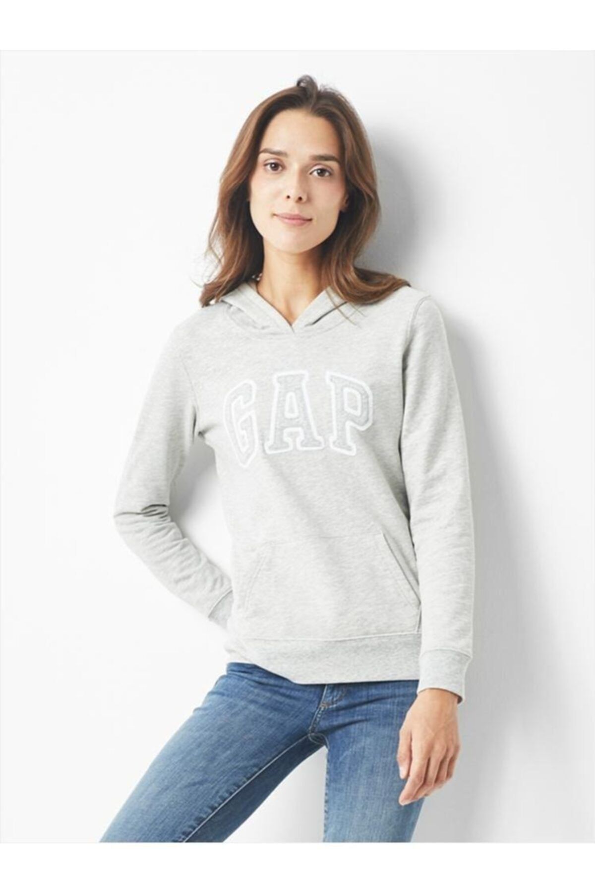 GAP Kadın Gri Logo Kapüşonlu Sweatshirt