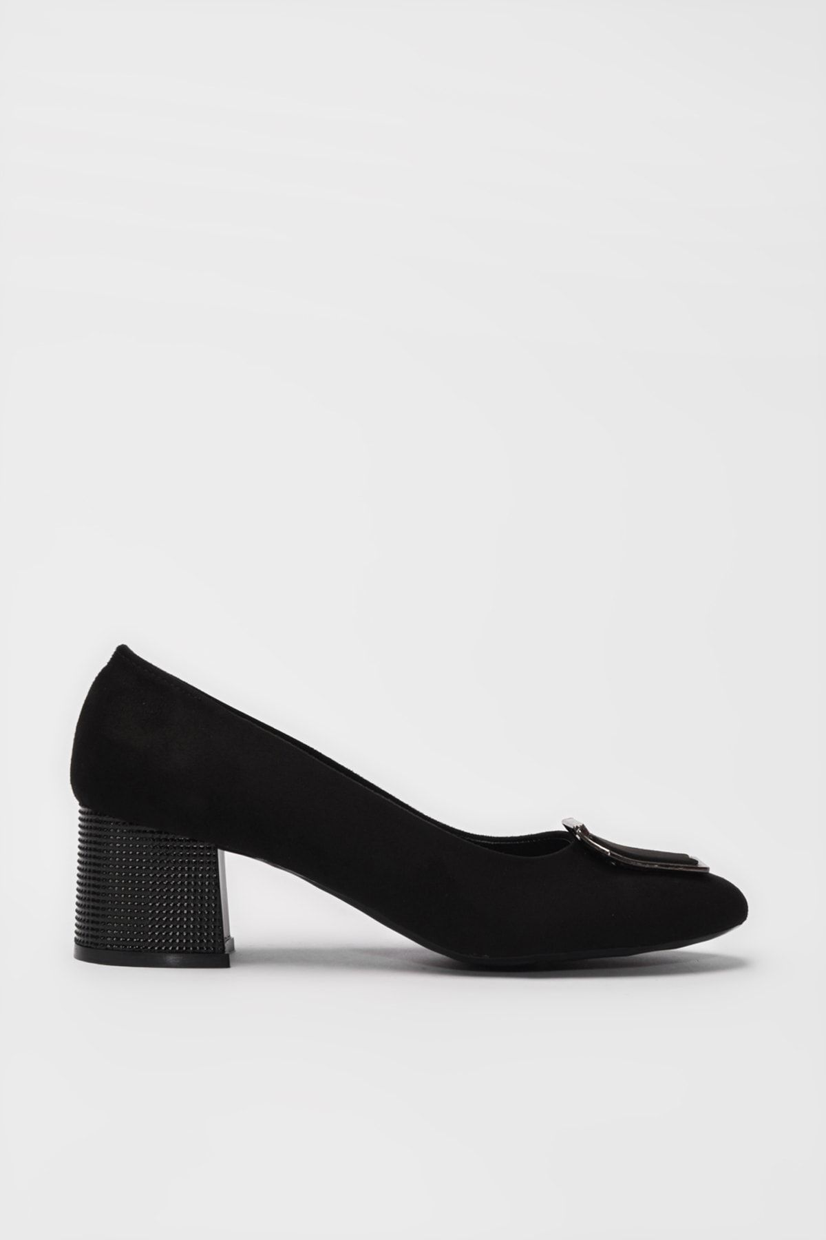 Yaya by Hotiç Siyah Kadın Klasik Topuklu Ayakkabı 01AYY188110A100
