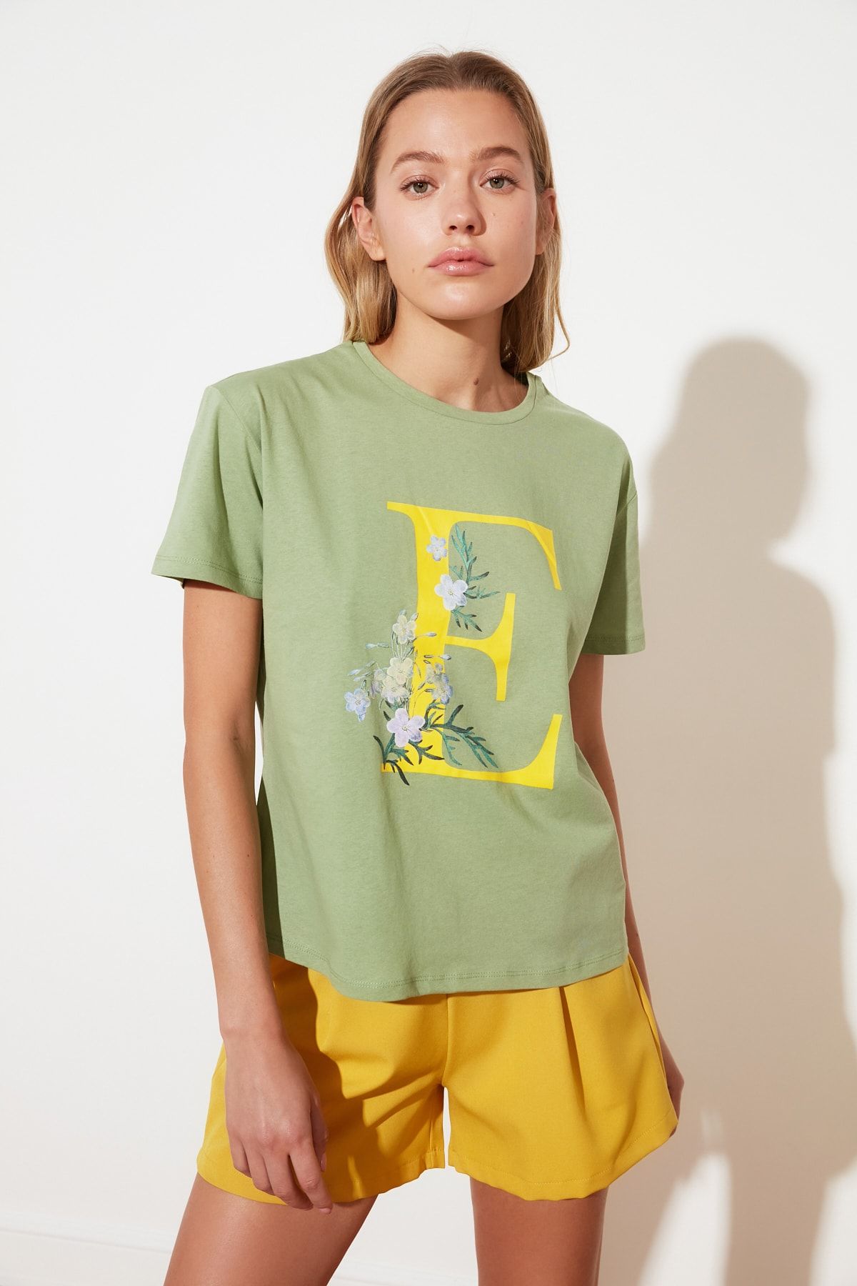 TRENDYOLMİLLA Mint Baskılı Semifitted Örme T-Shirt TWOSS21TS2446