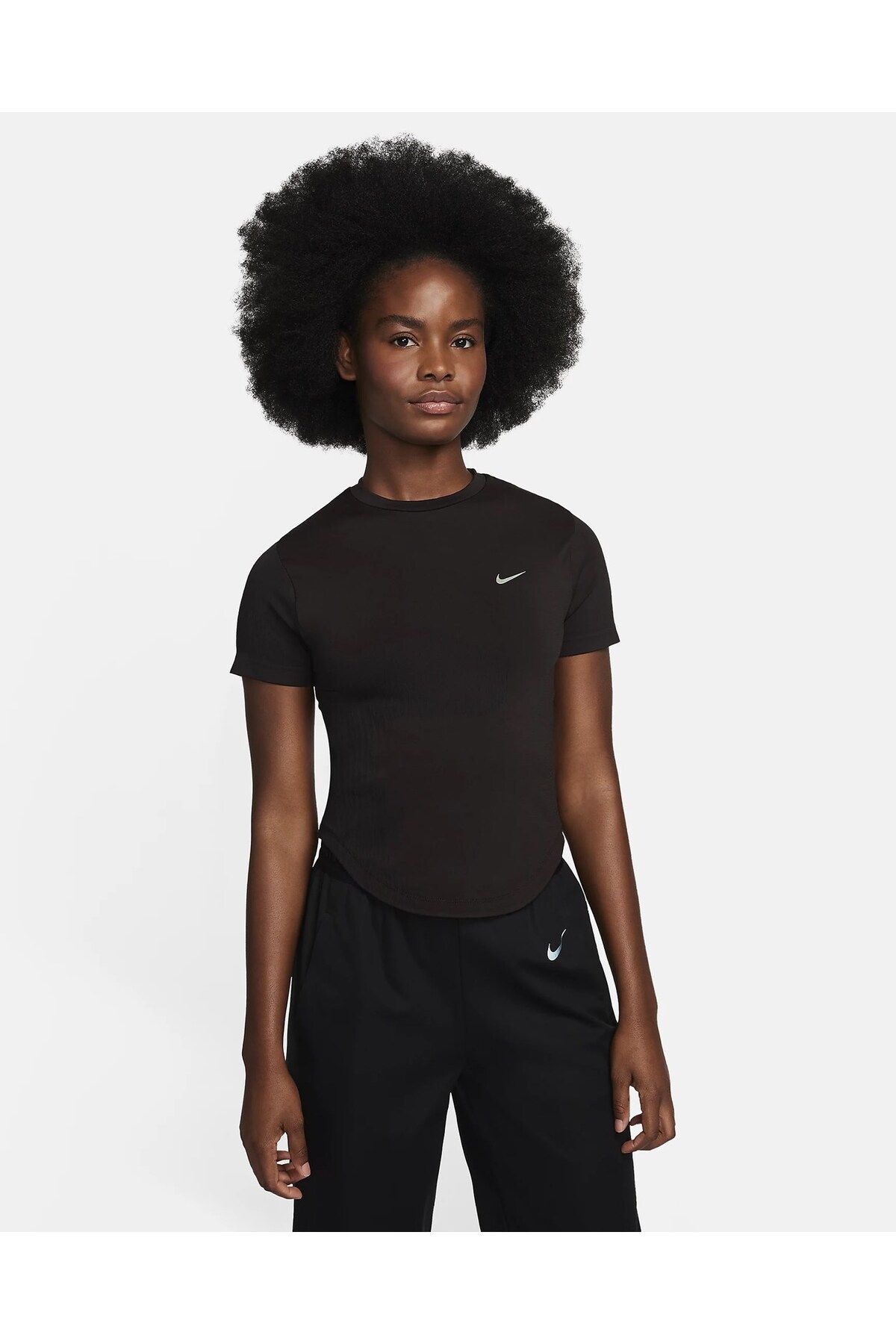 Nike Running Division Dri-FIT ADV Kısa Kollu Kadın Koşu Üstü
