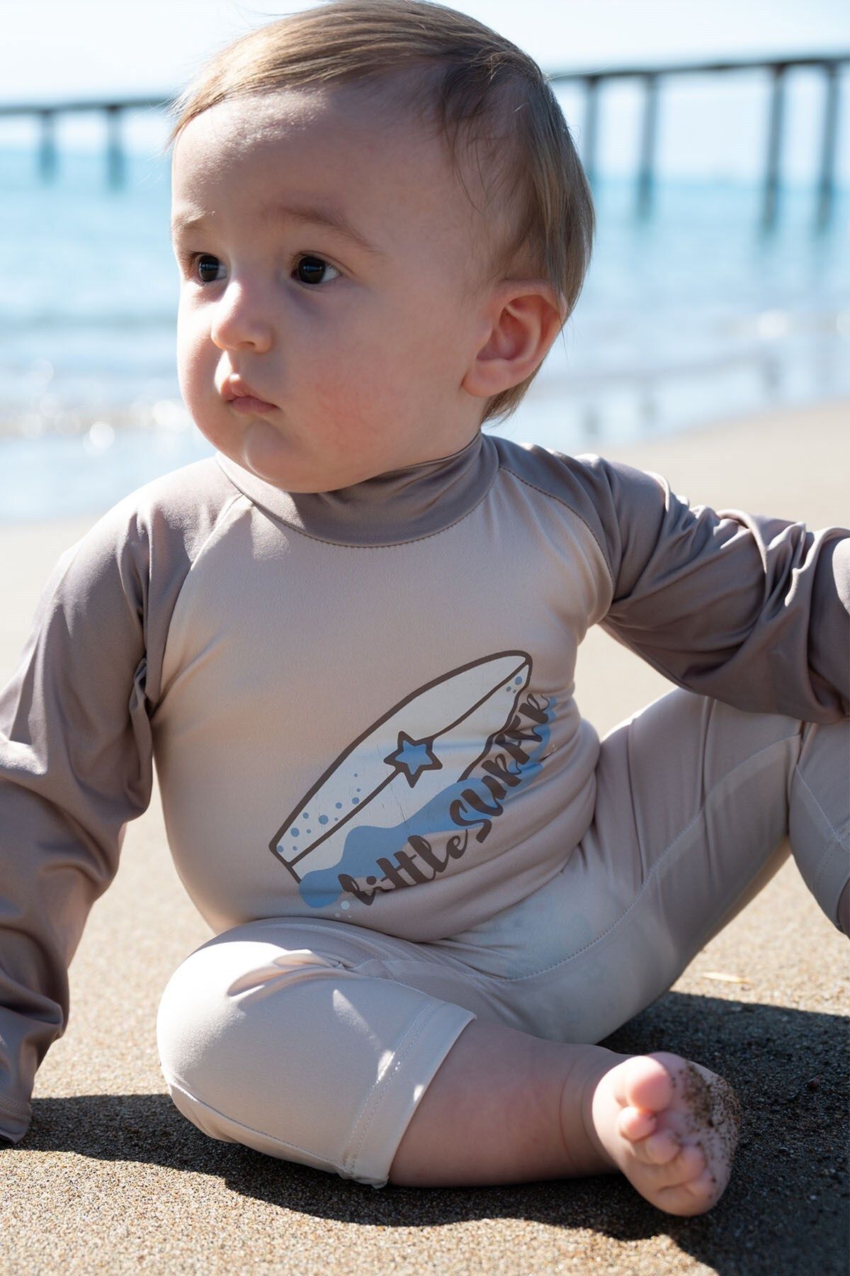 Little Gusto Uzun Tulum UV Korumalı Bebek Mayo Little Surfer