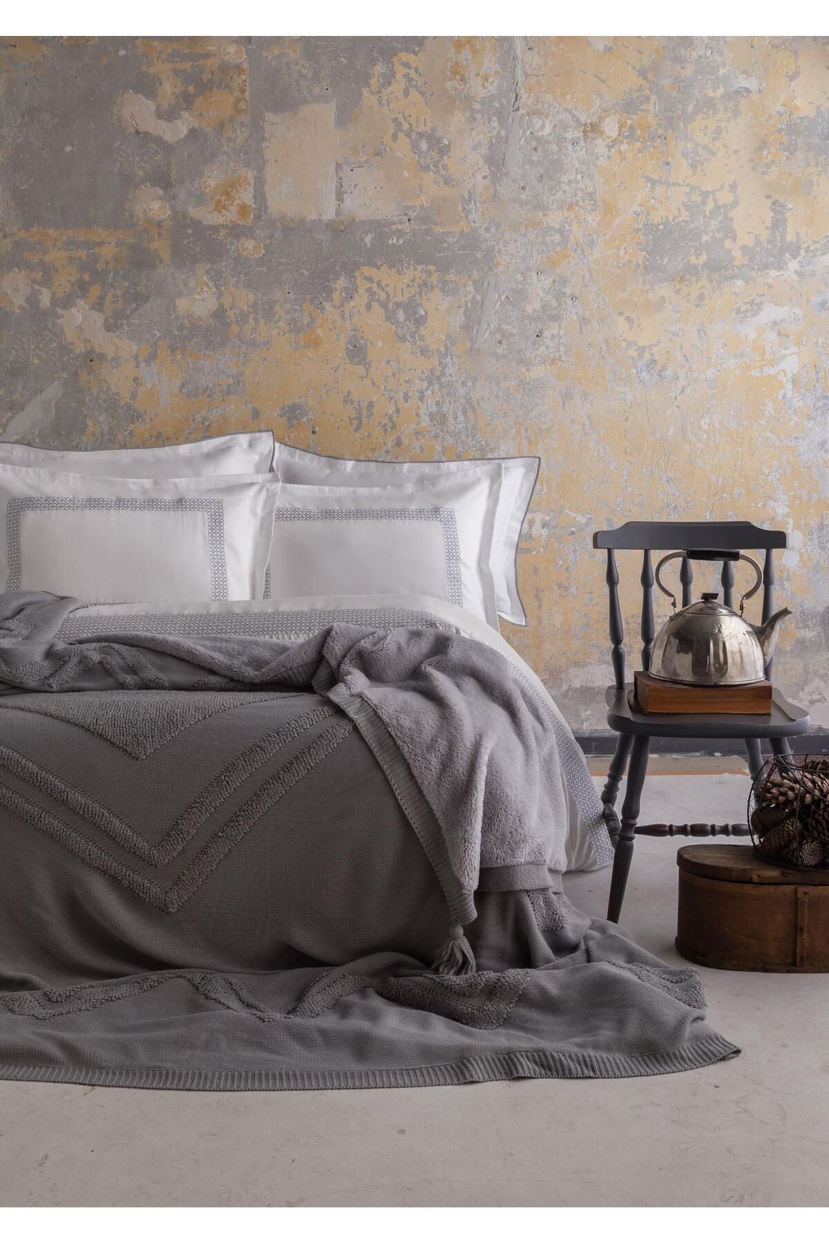 Apricitas HOME Çift Kişilik Yatak Örtüsü Set Moneda Gray - Yatak Ortusu