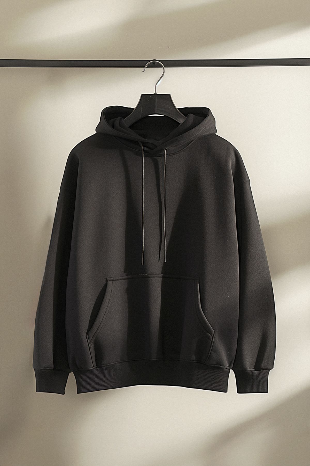 Trendyolmilla Siyah Kanguru Cepli Kapüşonlu Boyfriend Şardonlu Örme Kalın Sweatshirt