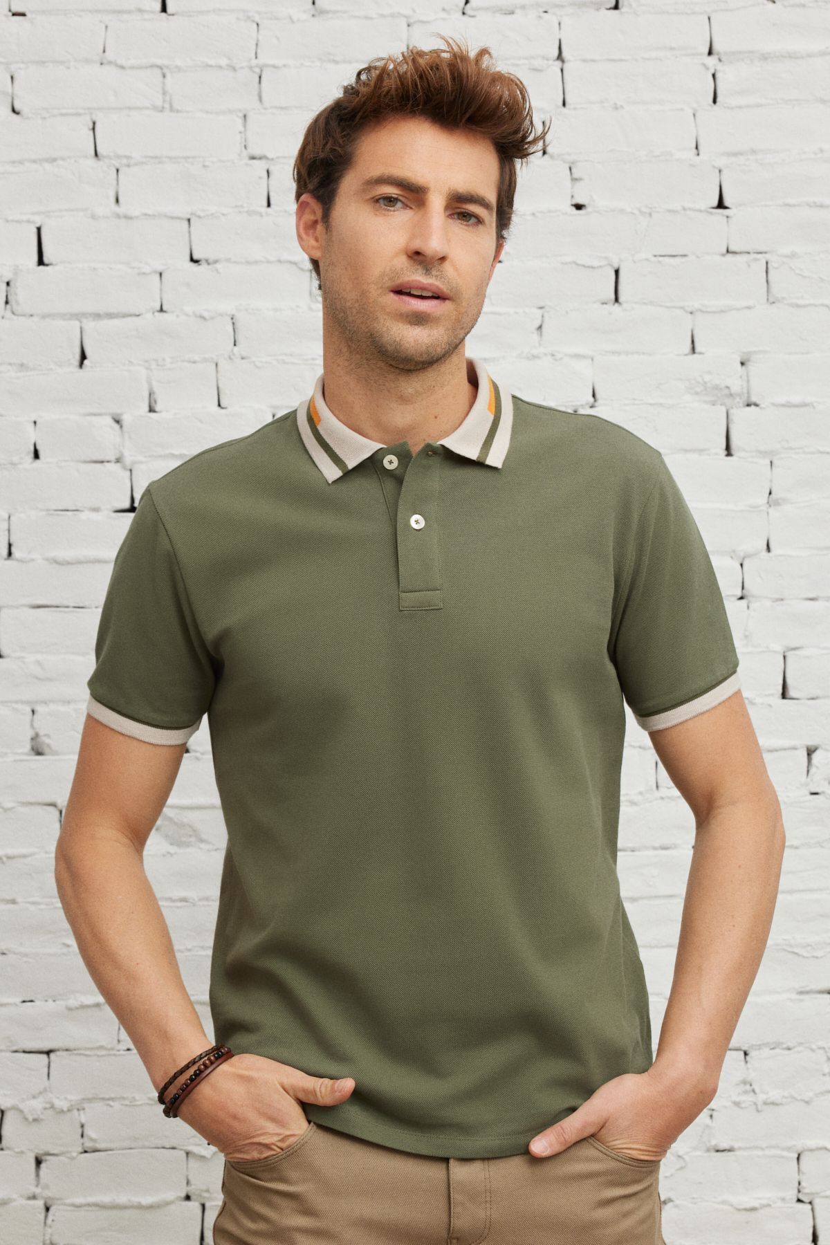 AC&Co / Altınyıldız Classics Erkek Haki Slim Fit Dar Kesim %100 Pamuk Kıvrılmaz Polo Yaka Tişört