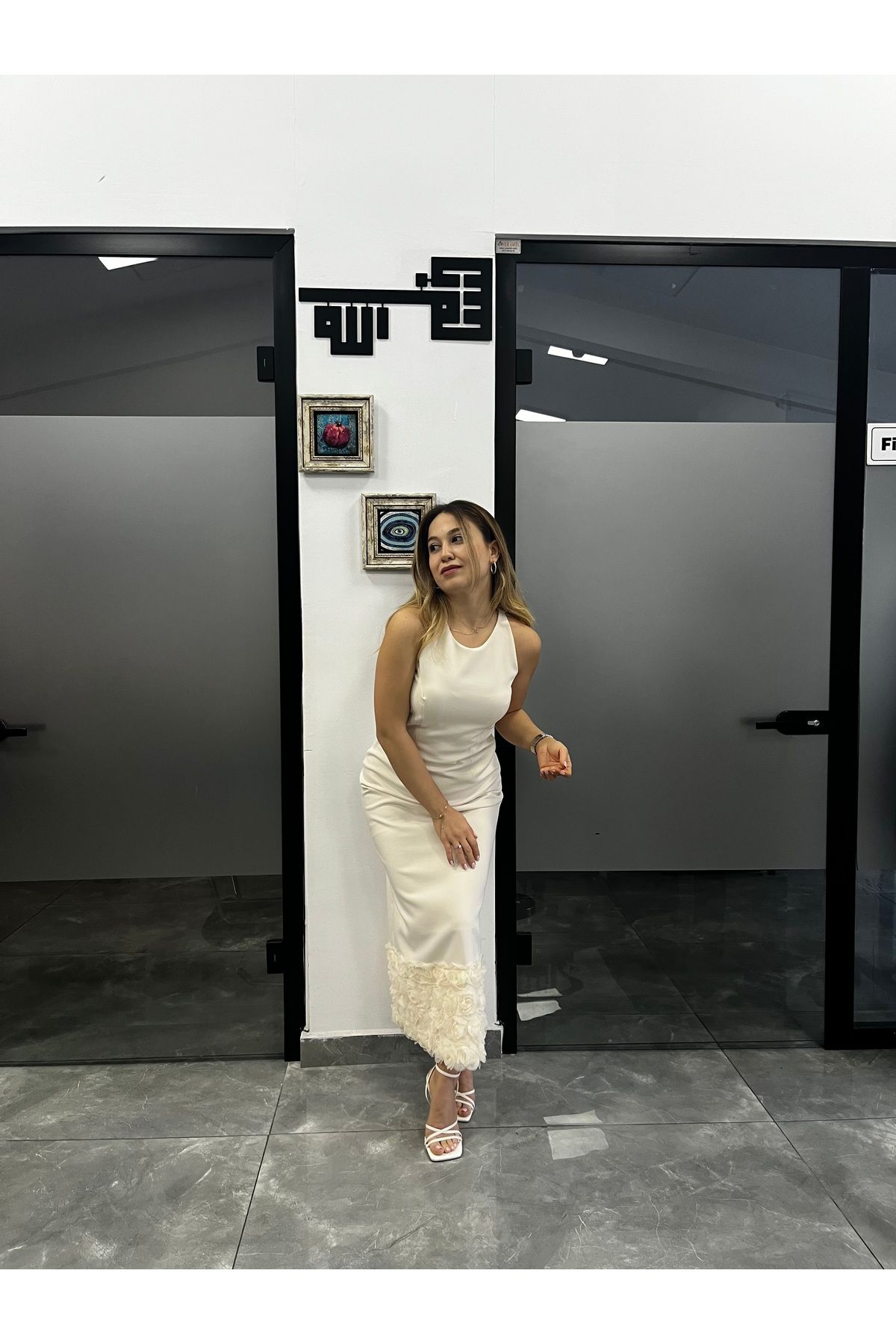 Dilek Moda Ekru Tasarım Elbise