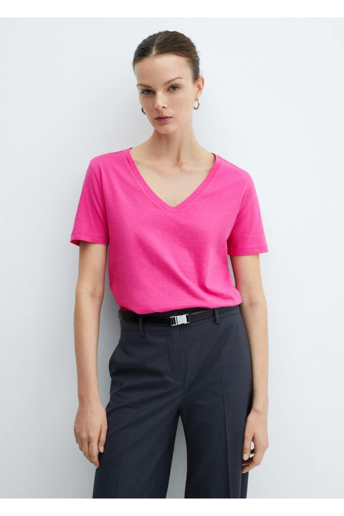 MANGO %100 pamuklu v yaka t-shirt