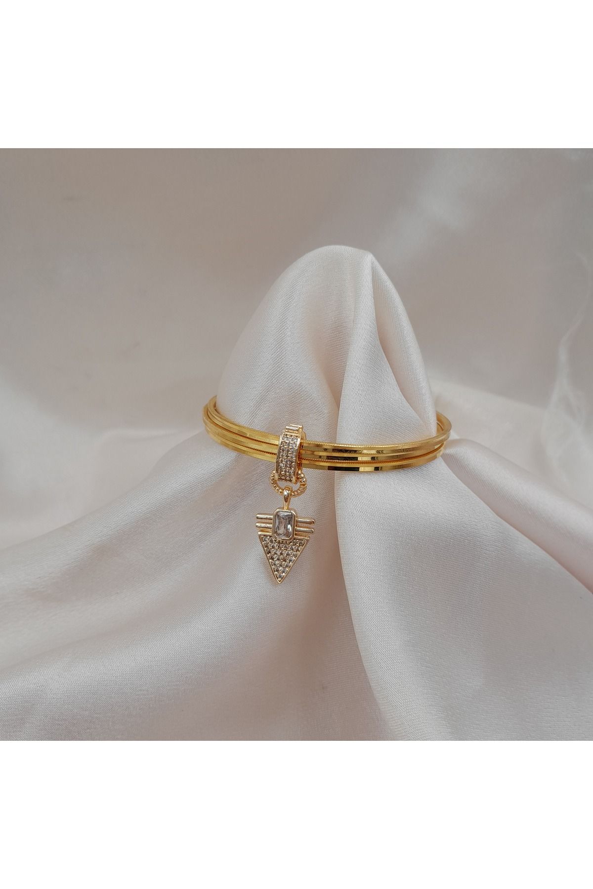 IŞILDAGOLD ÇELİK AJDA BİLEZİK CHARM