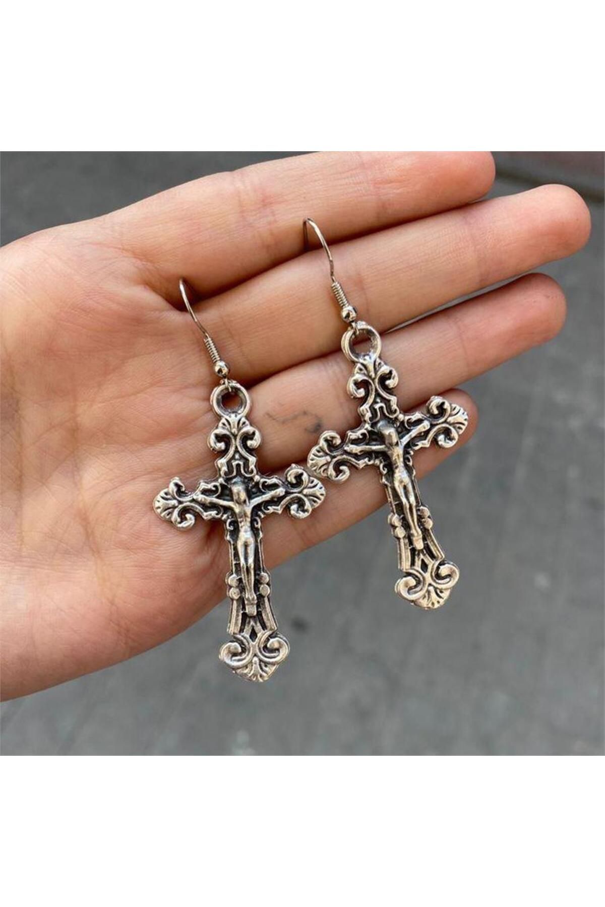 Köstebek Cross With Jesus Küpe