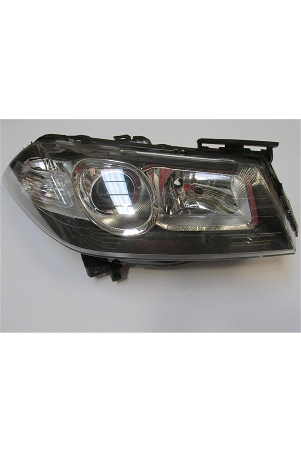OEM NO 7701071563 UYUMLU RENAULT MEGANE 2 07/09 FAR LAMBASI SAĞ ELEKTRİKLİ/MOTORSUZ SİYAH 5 FİŞ MERC