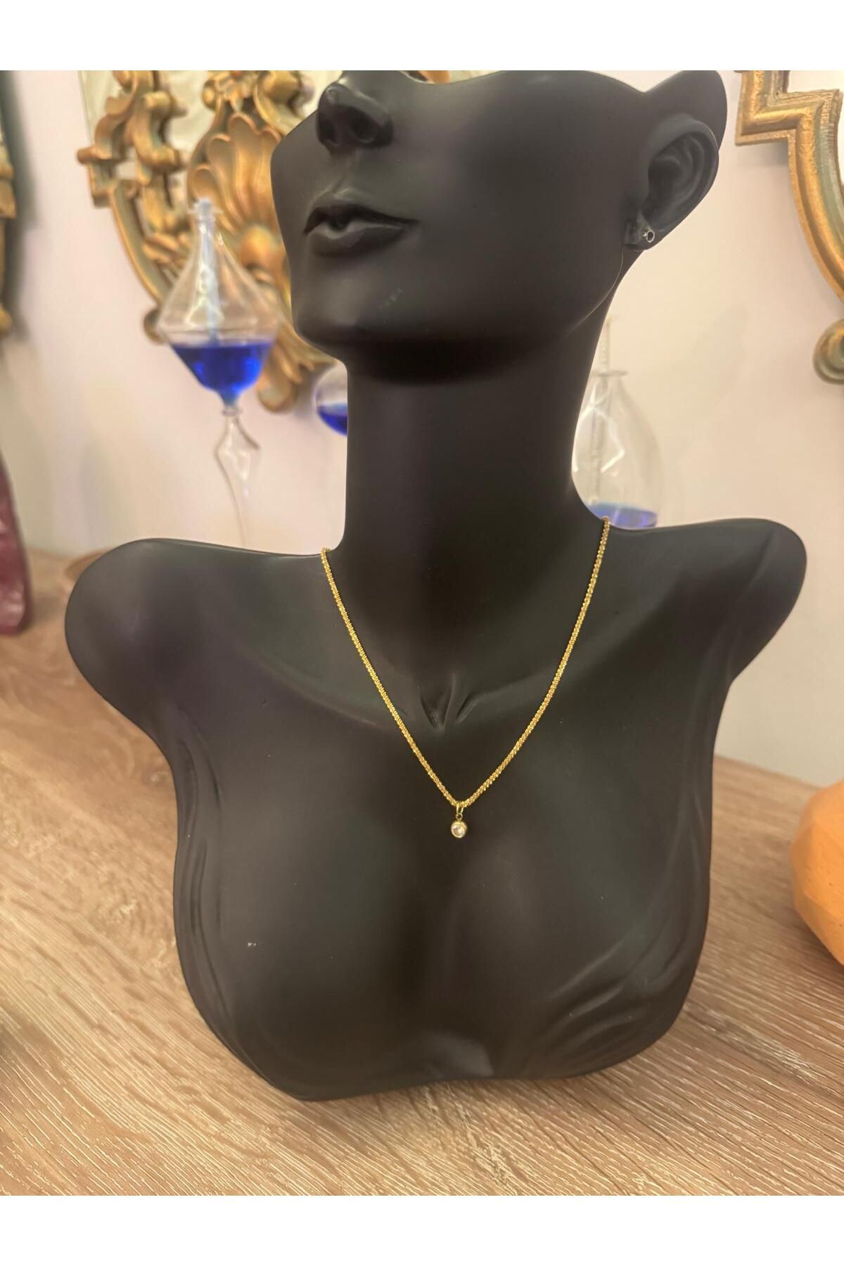 misstakıjewerly GOLD RENK TEK TAŞ ÇELİK KOLYE