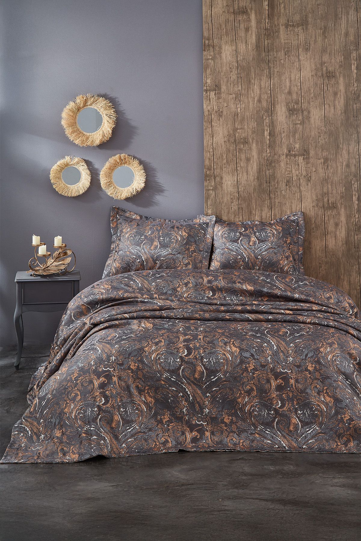 Nazik Home Retro Desenli Jakarlı Çift Kişilik Yatak Örtüsü
